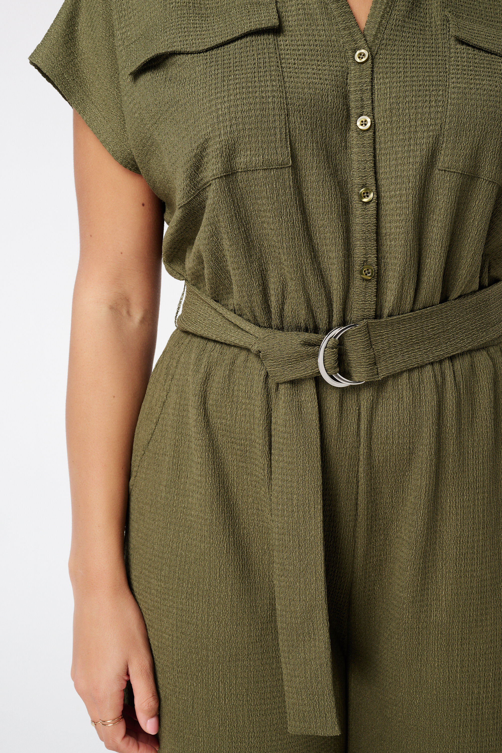 Combinaison avec col en V image number 4