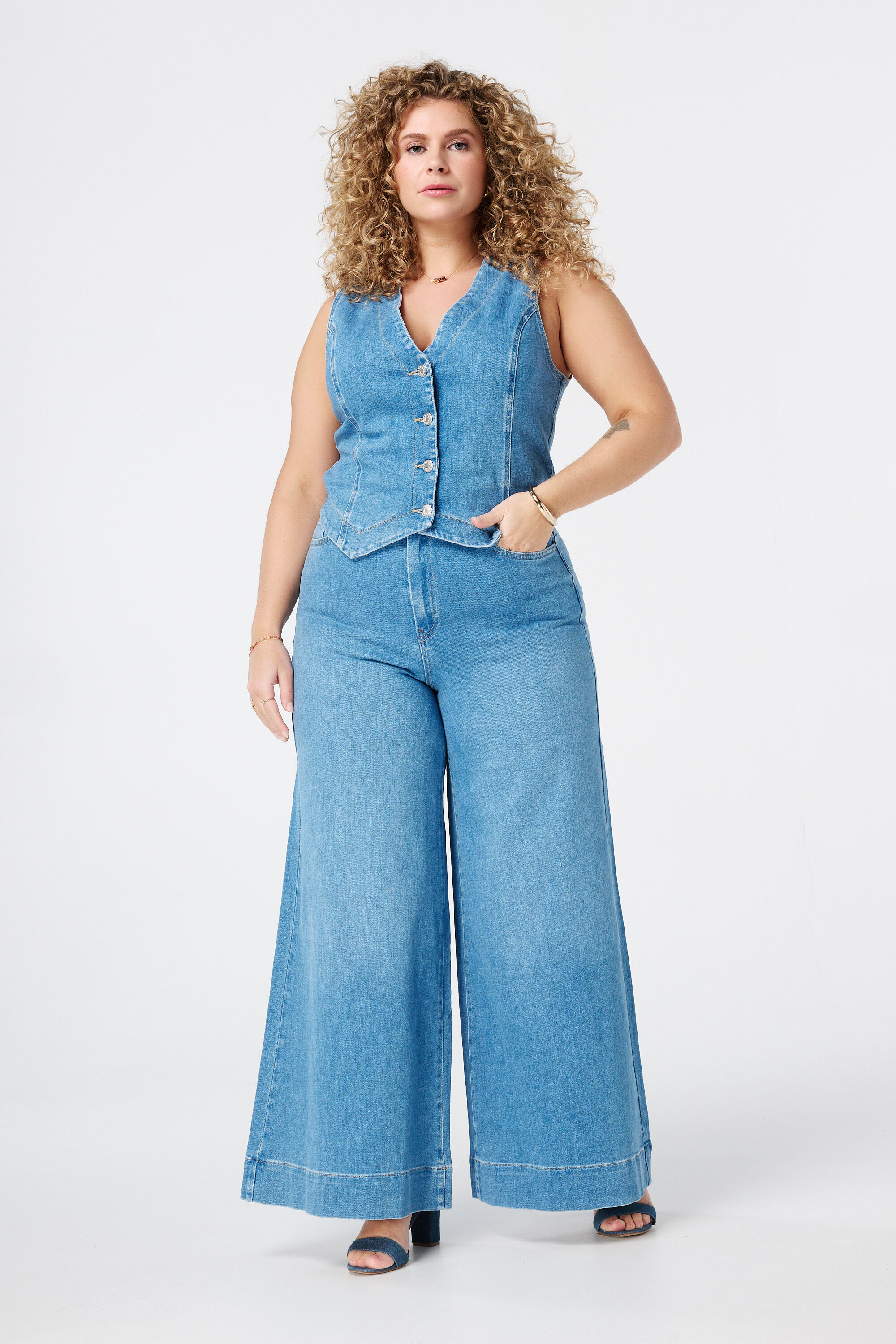 Gilet en denim image number 5