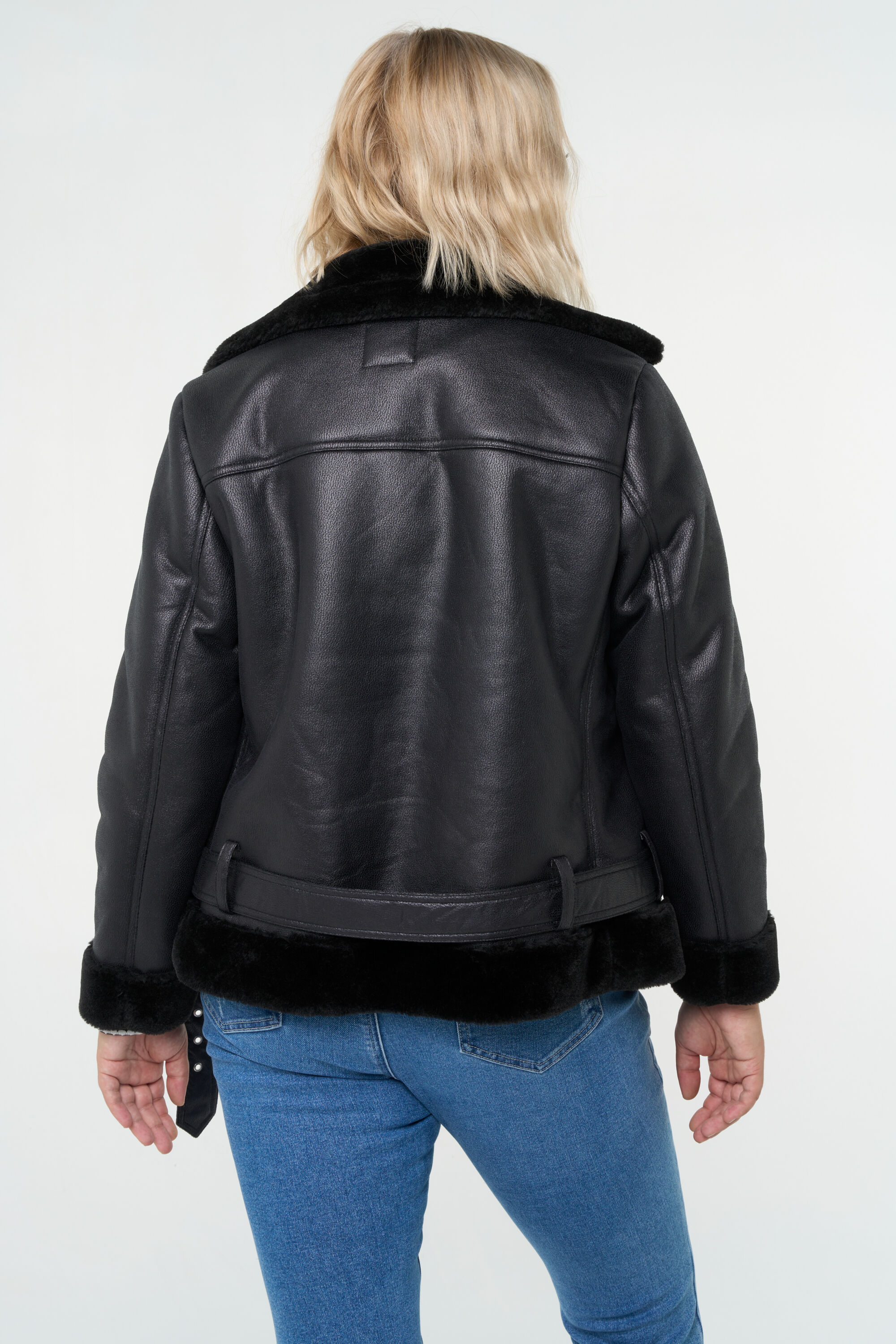 Veste de style motard avec fourrure v&eacute;gan image number 3