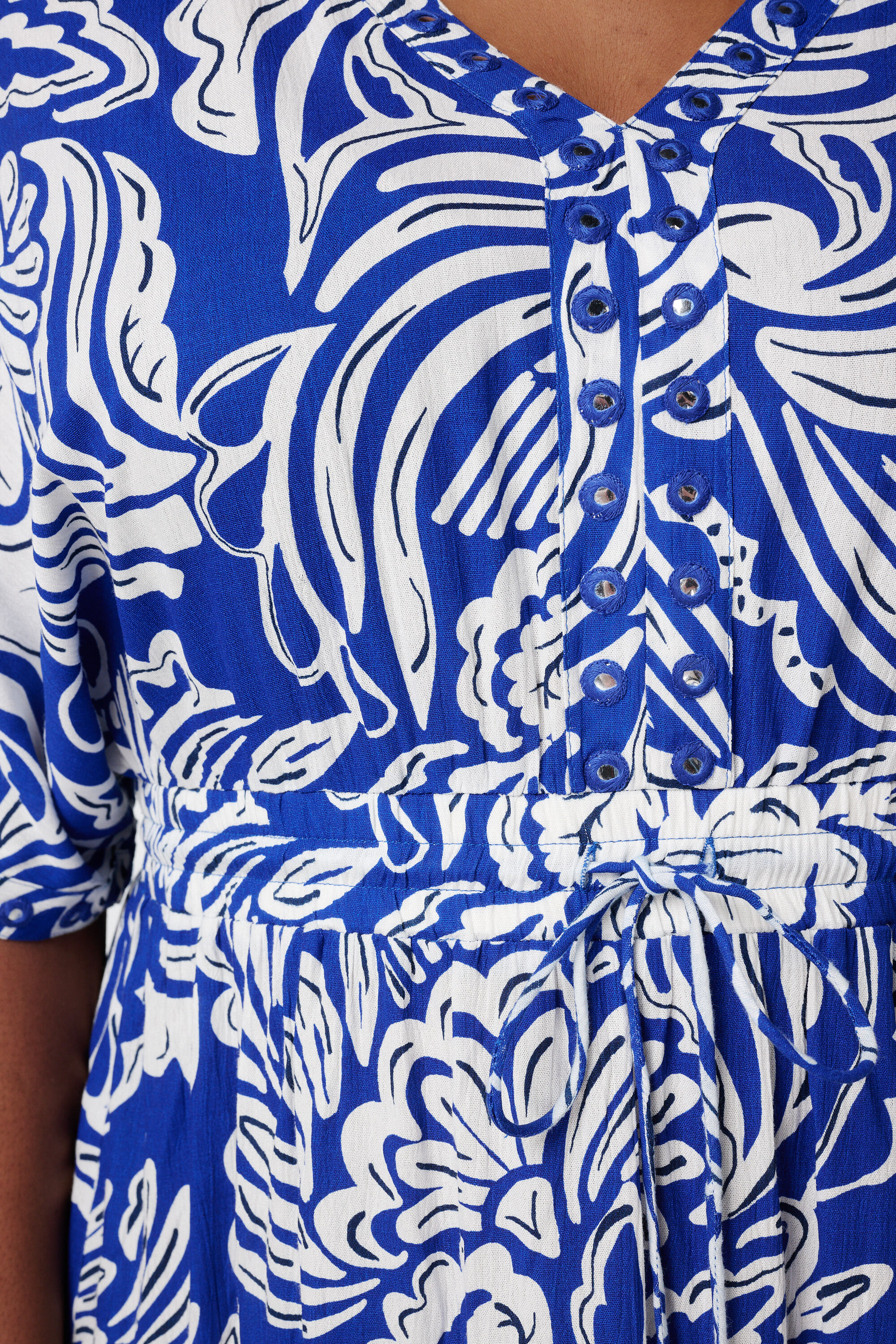 Robe longue avec d&eacute;tails miroir image number 5