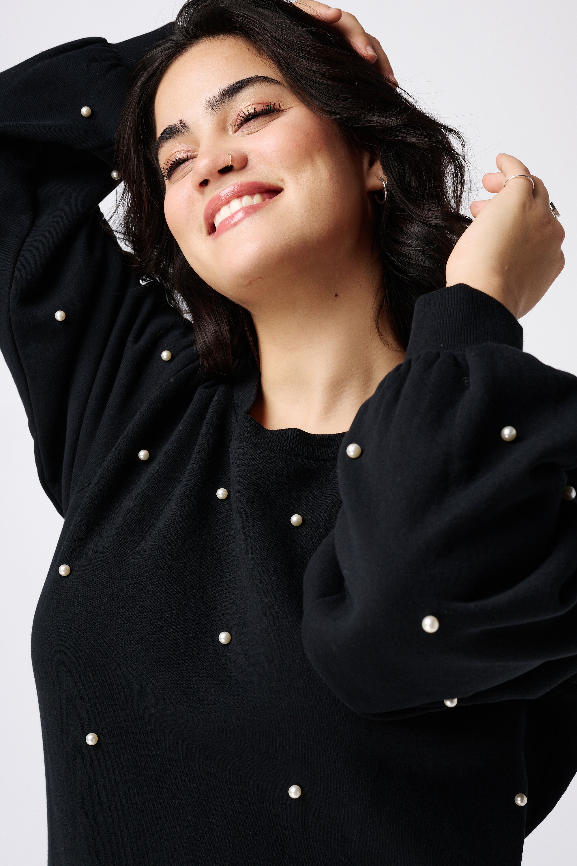 Pull avec des perles image number 4