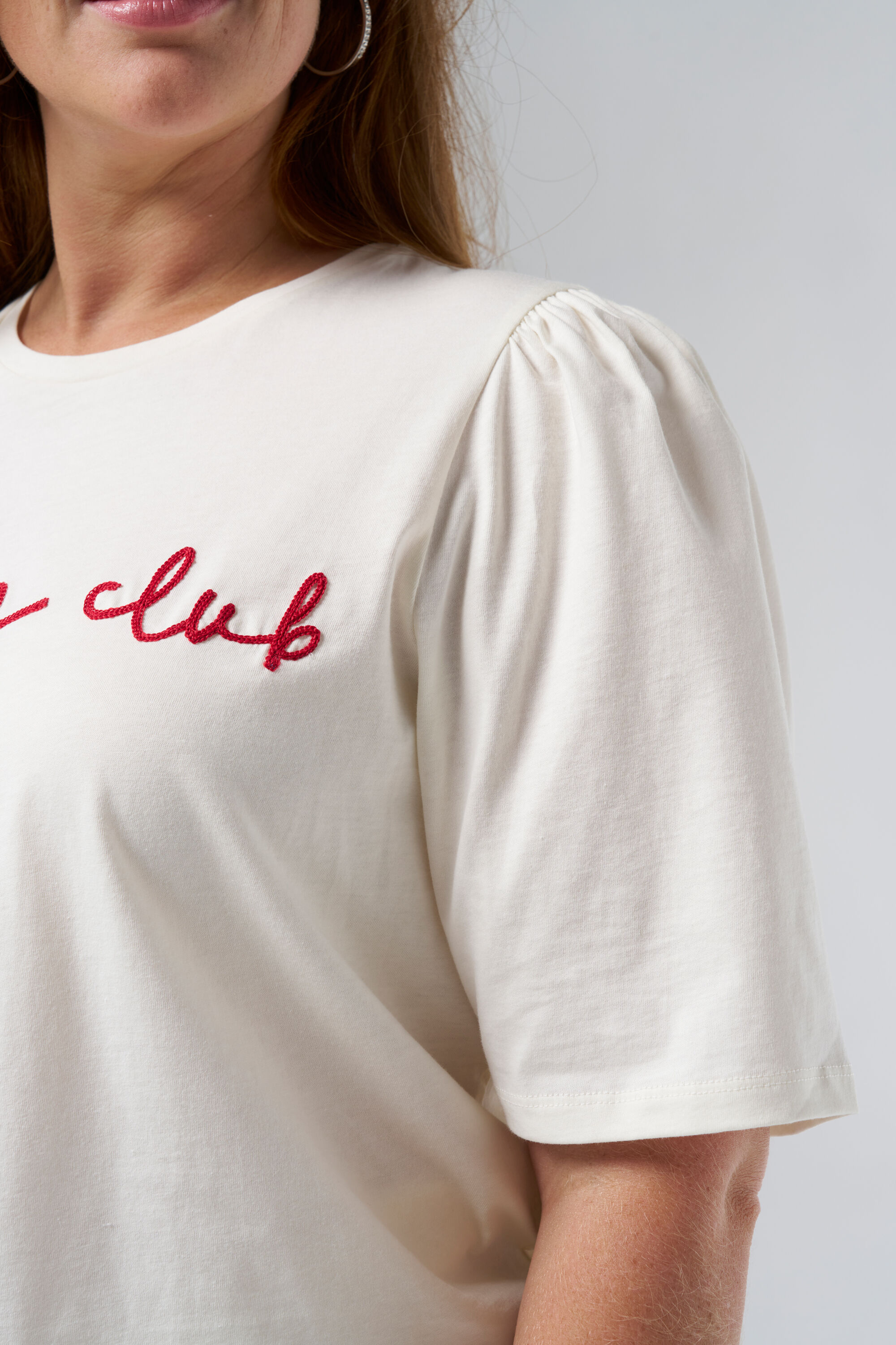 T-shirt avec texte brod&eacute; image number 4