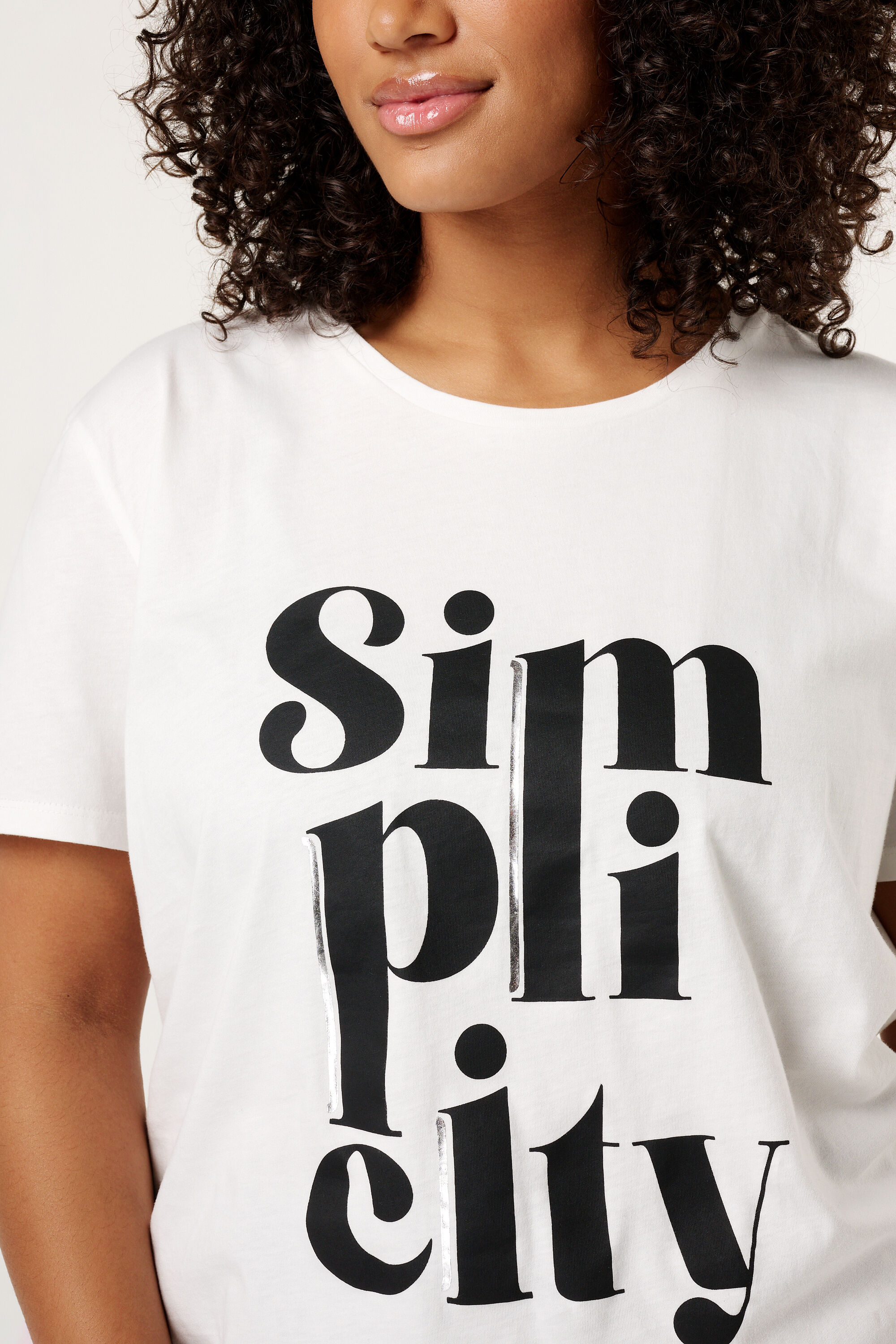 T-shirt avec inscription  image number 4