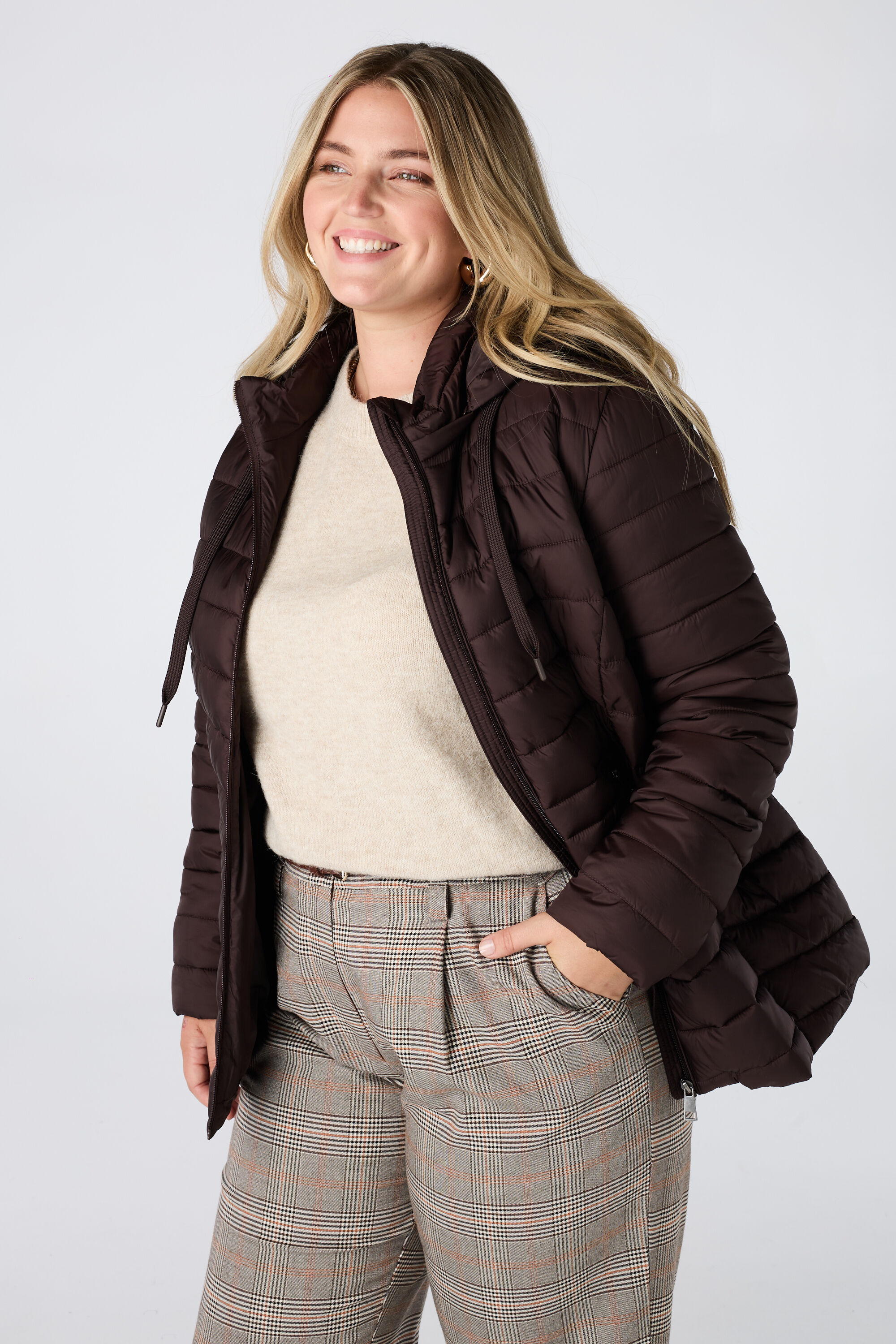 Veste l&eacute;g&egrave;rement matelass&eacute;e