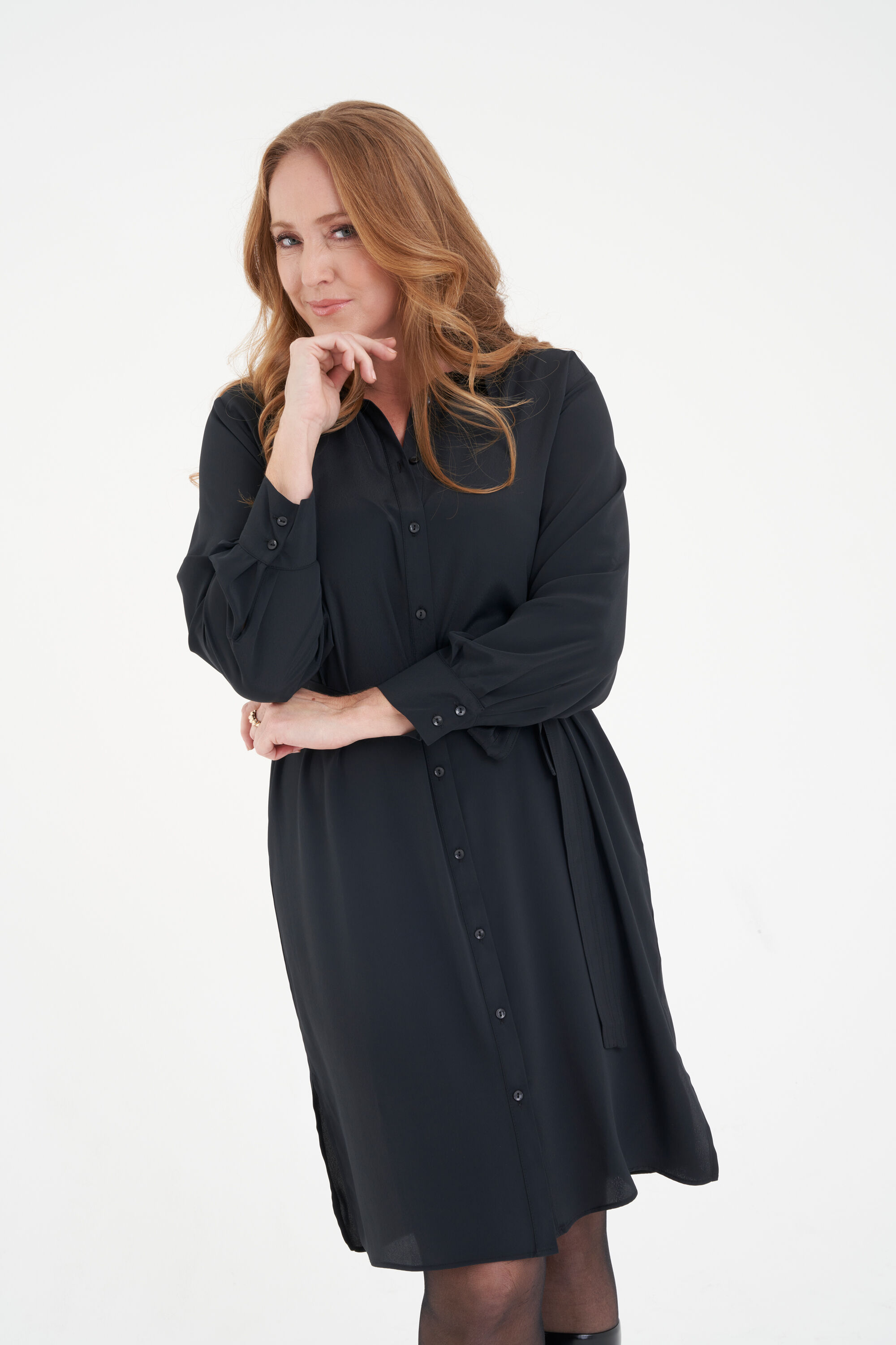 Robe chemisier avec ceinture image number 5