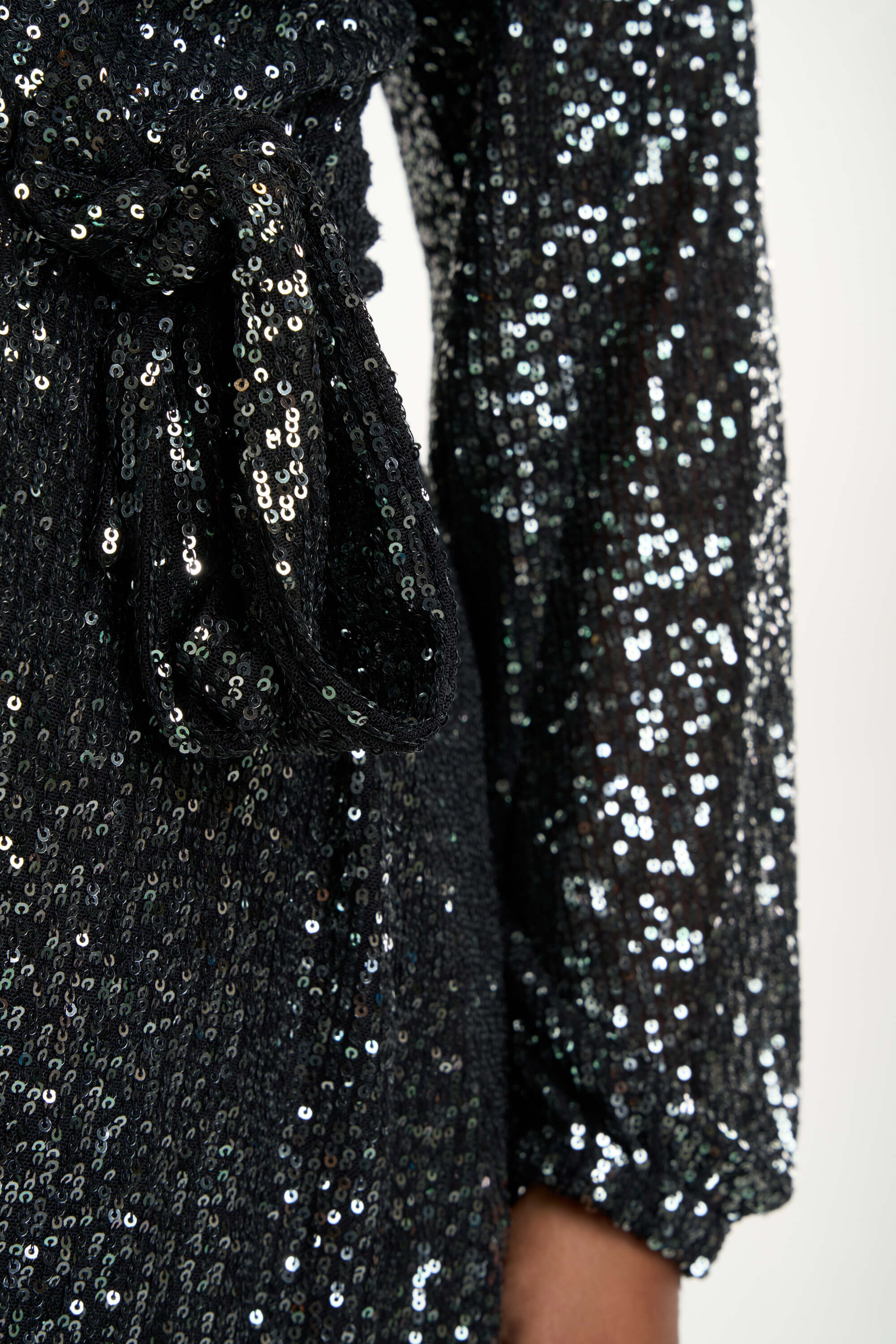 Robe portefeuille &agrave; paillettes  image number 6