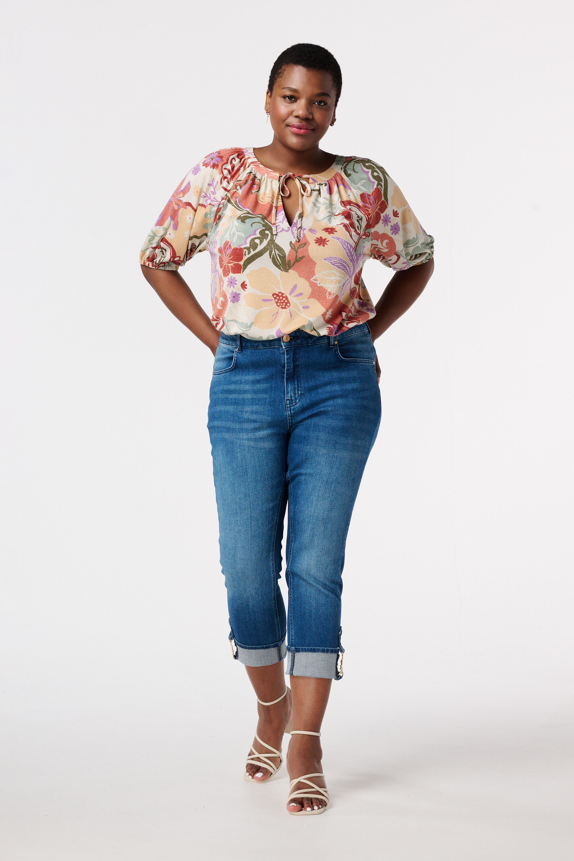 Haut &agrave; imprim&eacute; panth&egrave;re et paillettes image number 5