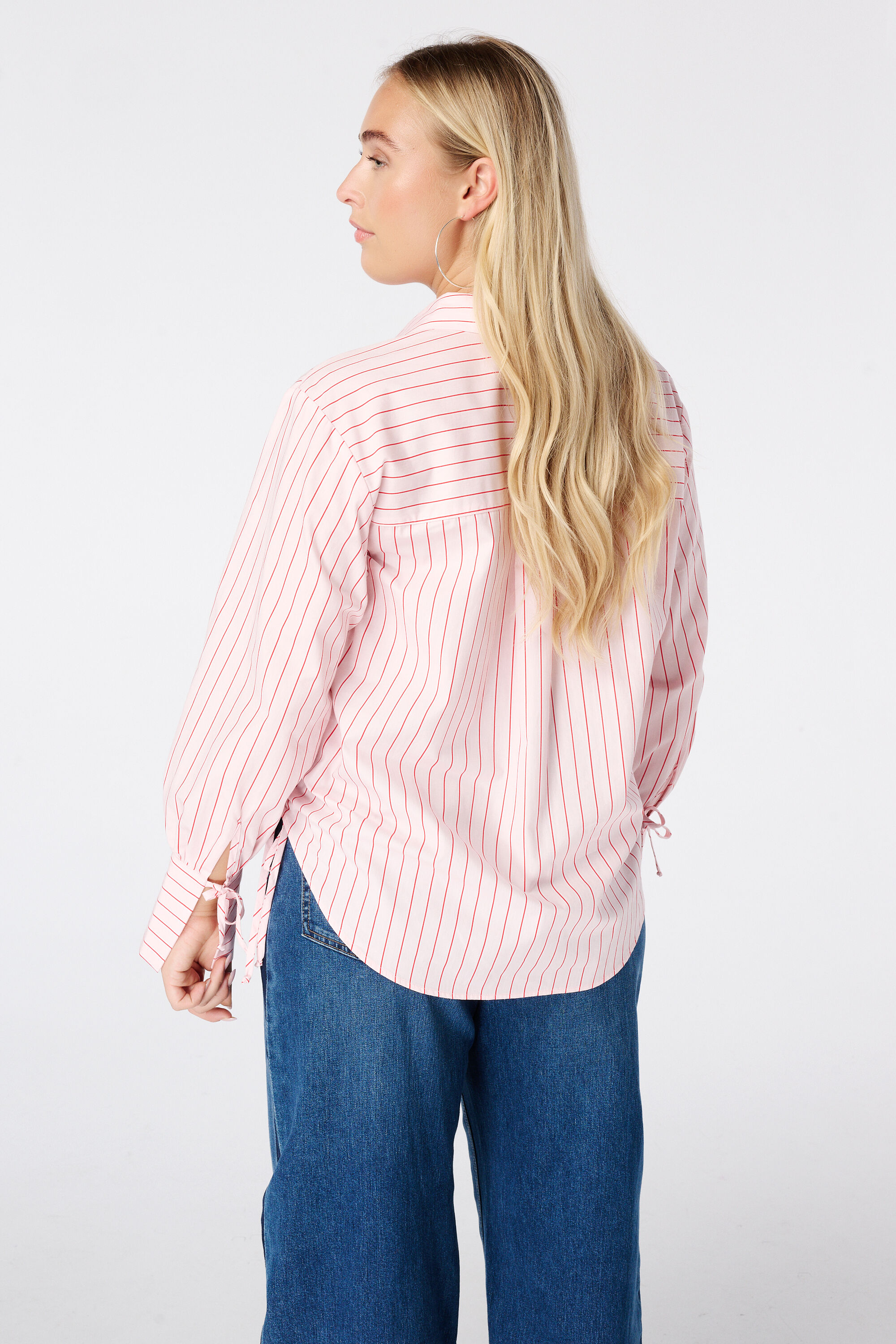 Blouse ray&eacute;e image number 3