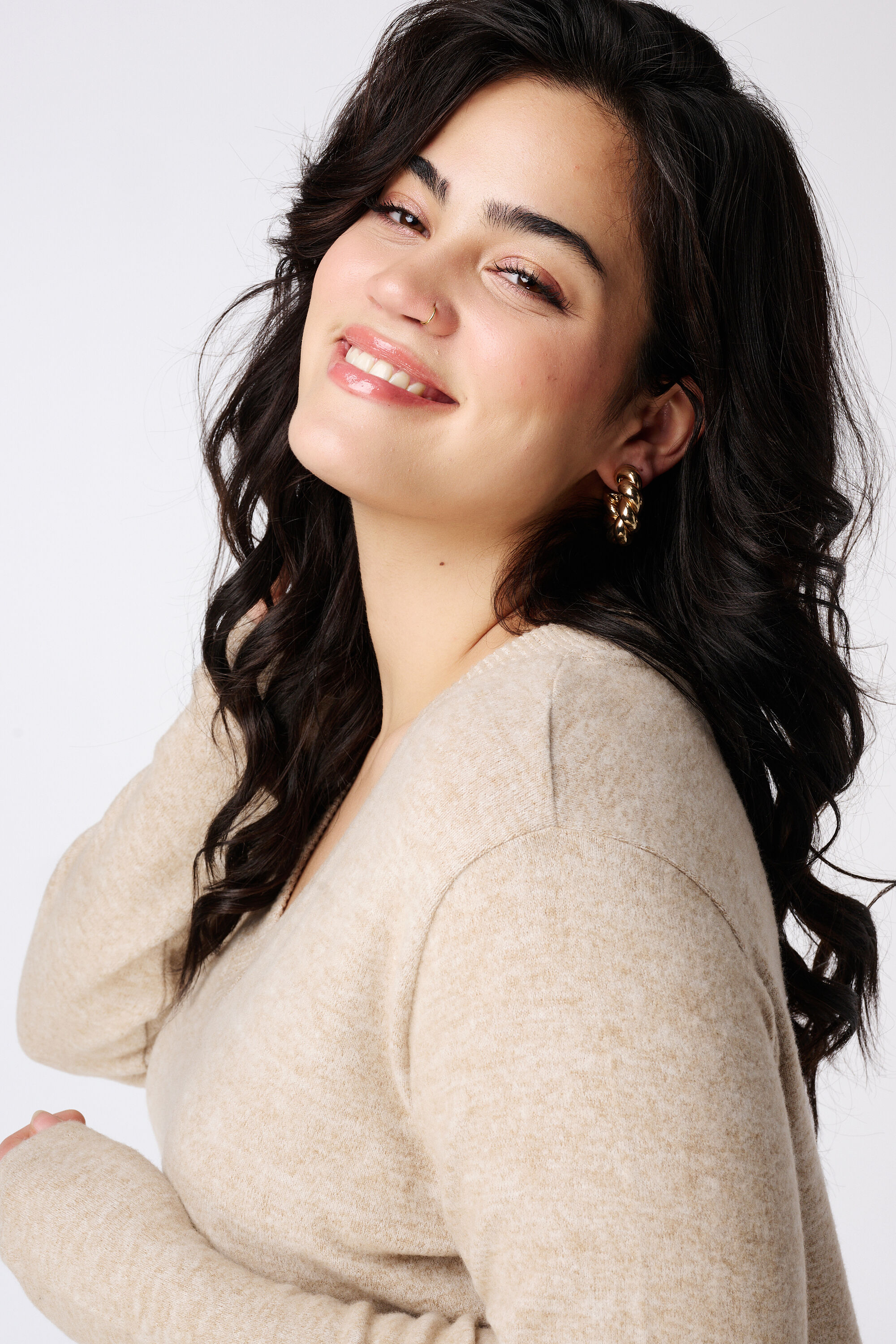 Robe douce avec col en V  image number 4