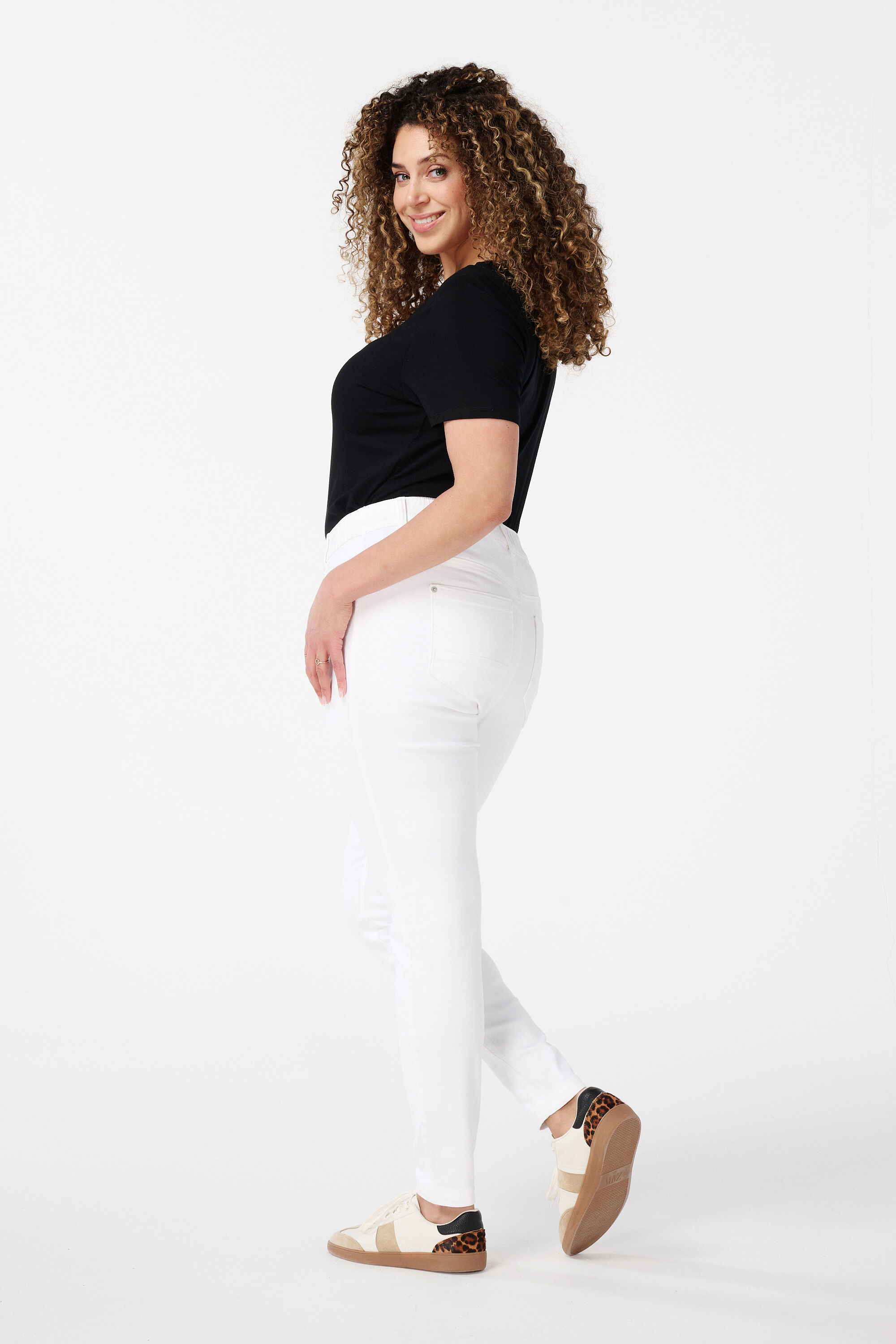 Tregging avec un look denim image number 3