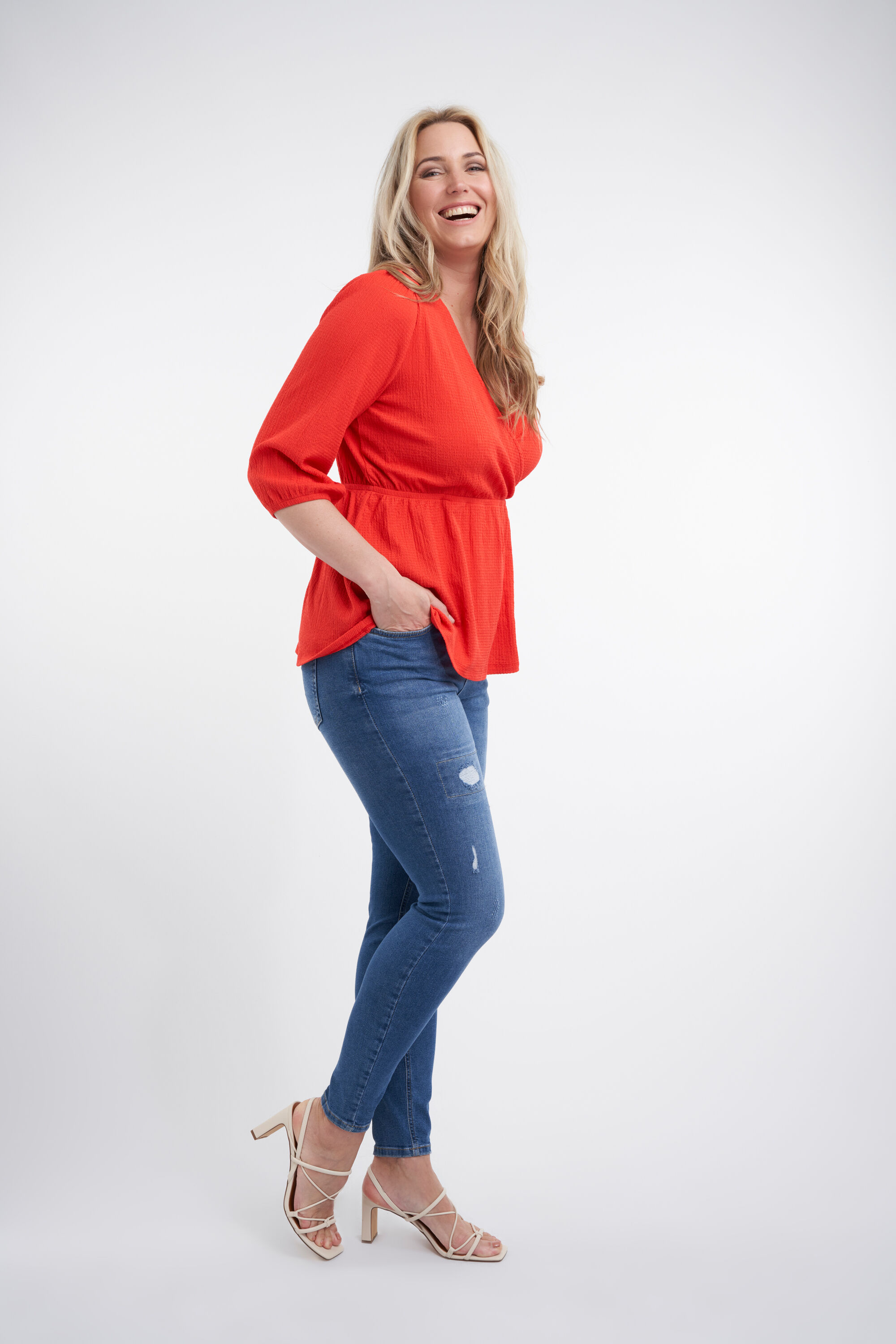 Haut portefeuille au tissu textur&eacute; image number 6