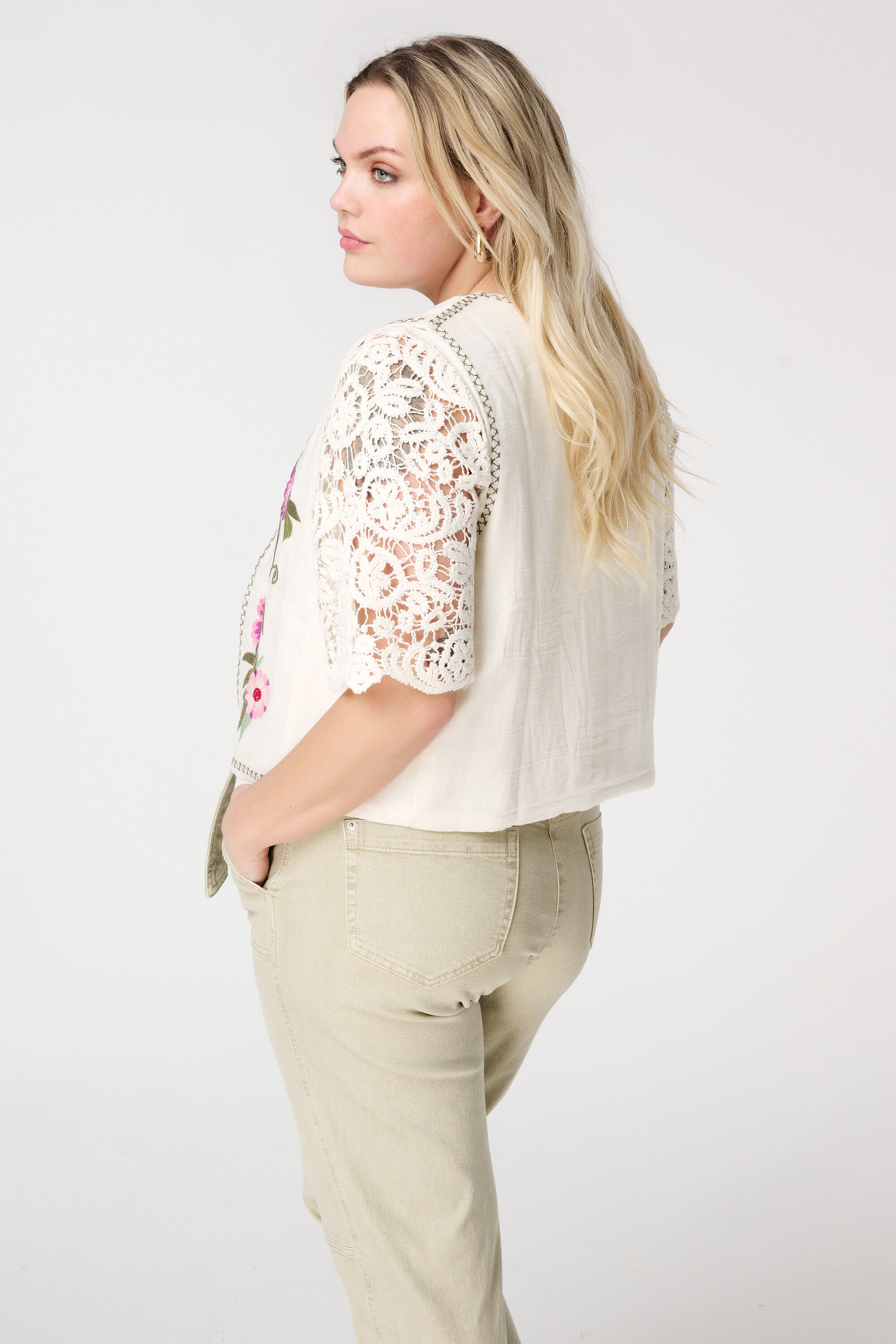 Cardigan avec broderie  image number 3