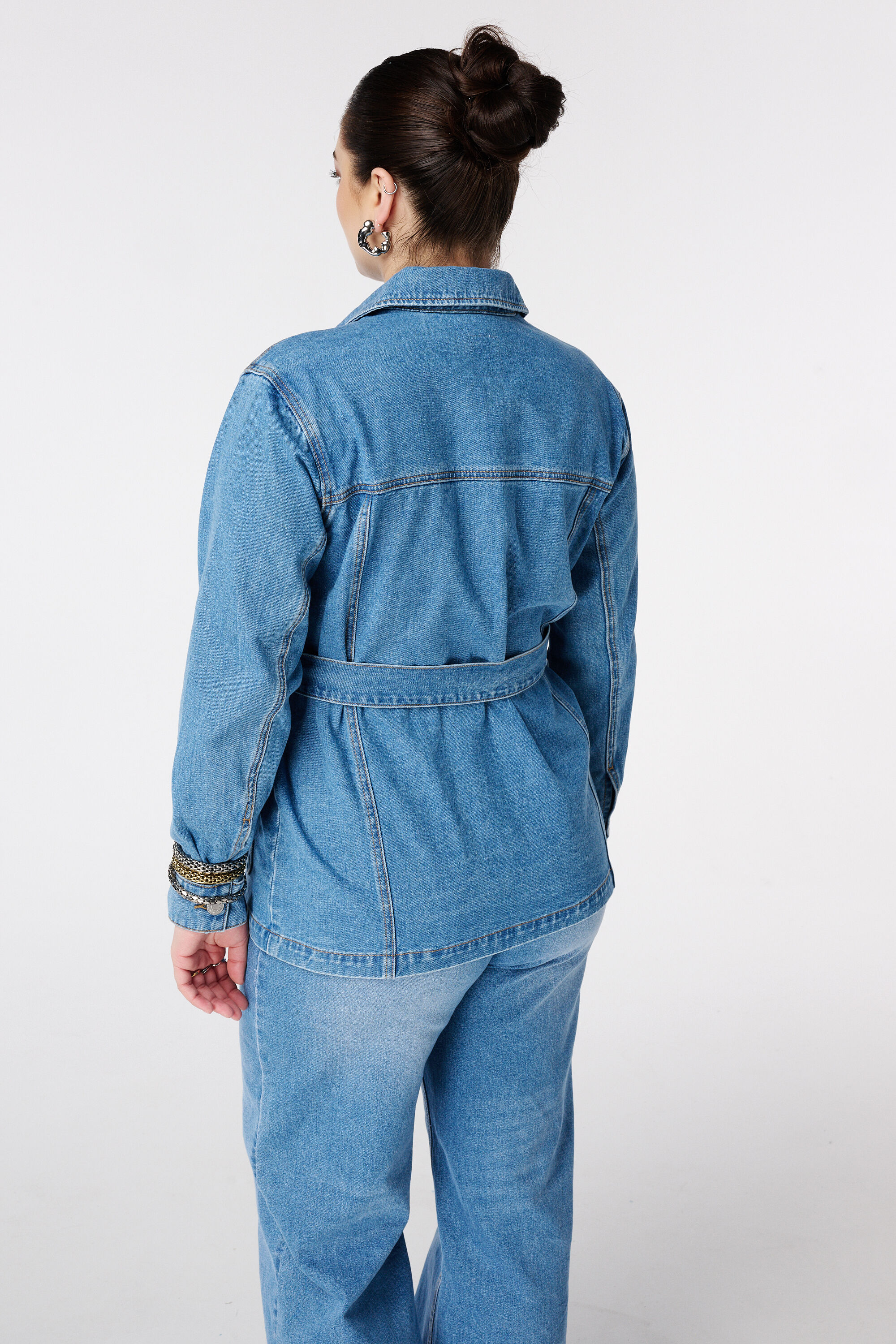 Veste en jean avec ceinture image number 3