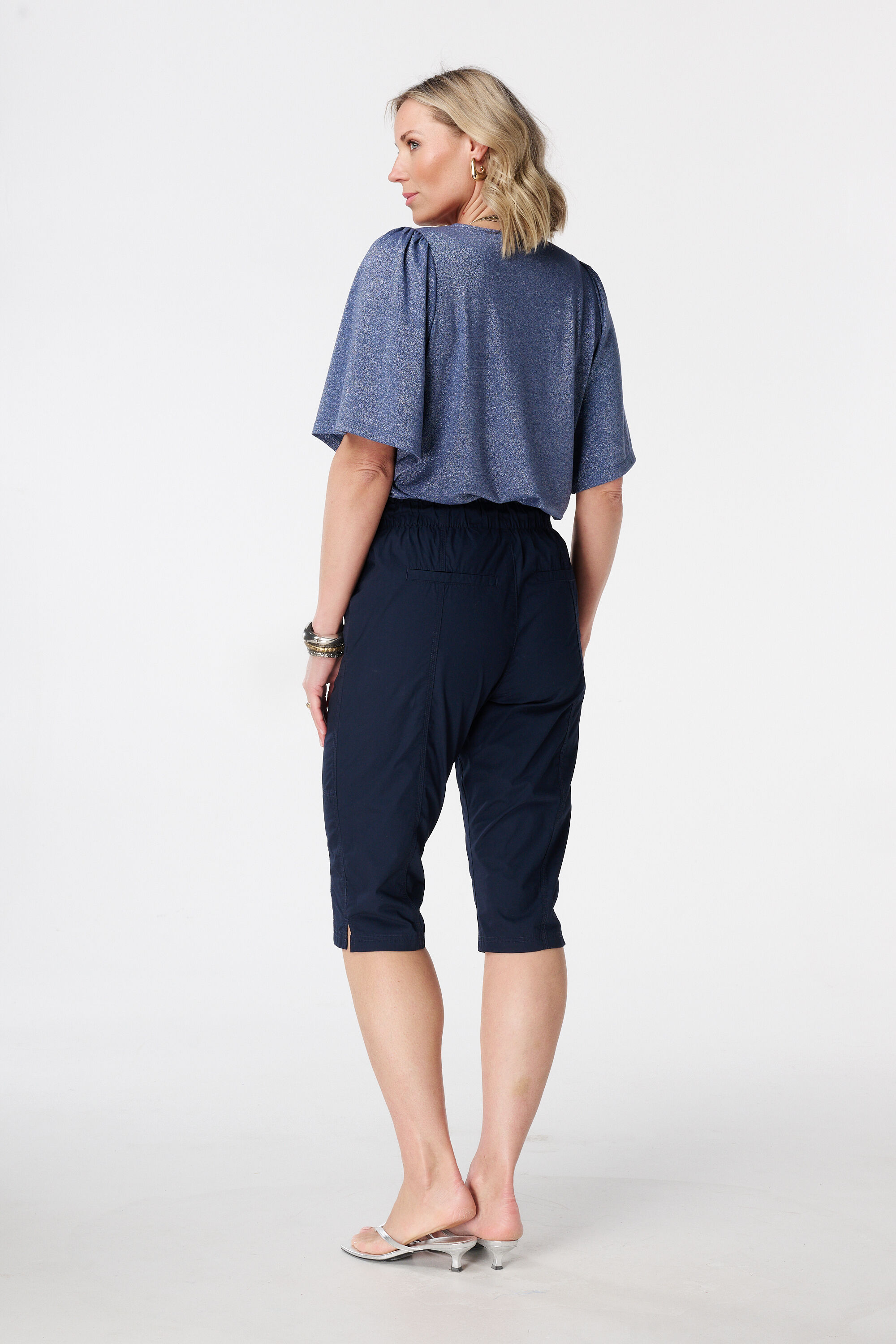 Pantalon capri avec taille &eacute;lastique image number 3