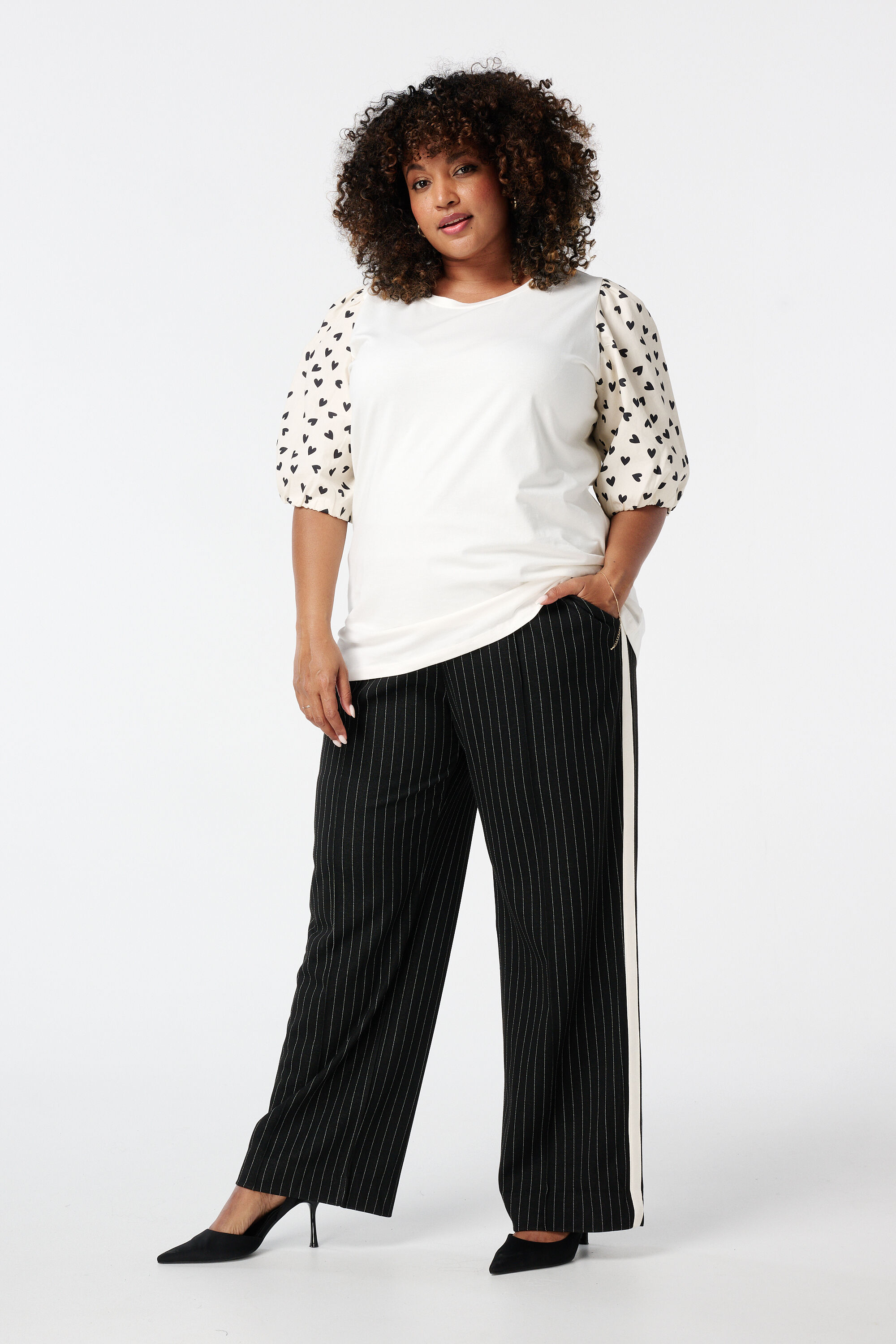 T-shirt avec manches bouffantes image number 5