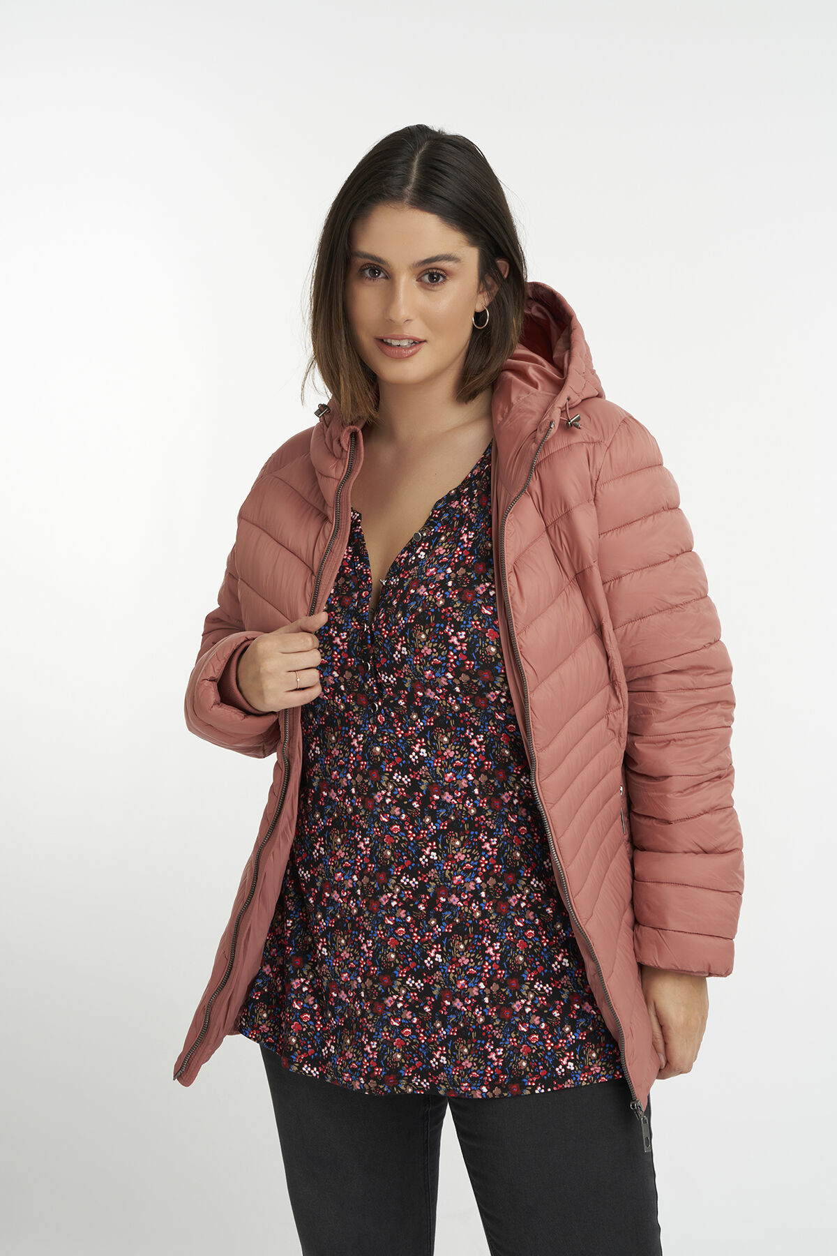 Veste matelass&eacute;e &agrave; capuche  image number 4