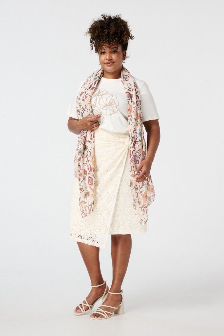 Jupe portefeuille en dentelle  image number 6