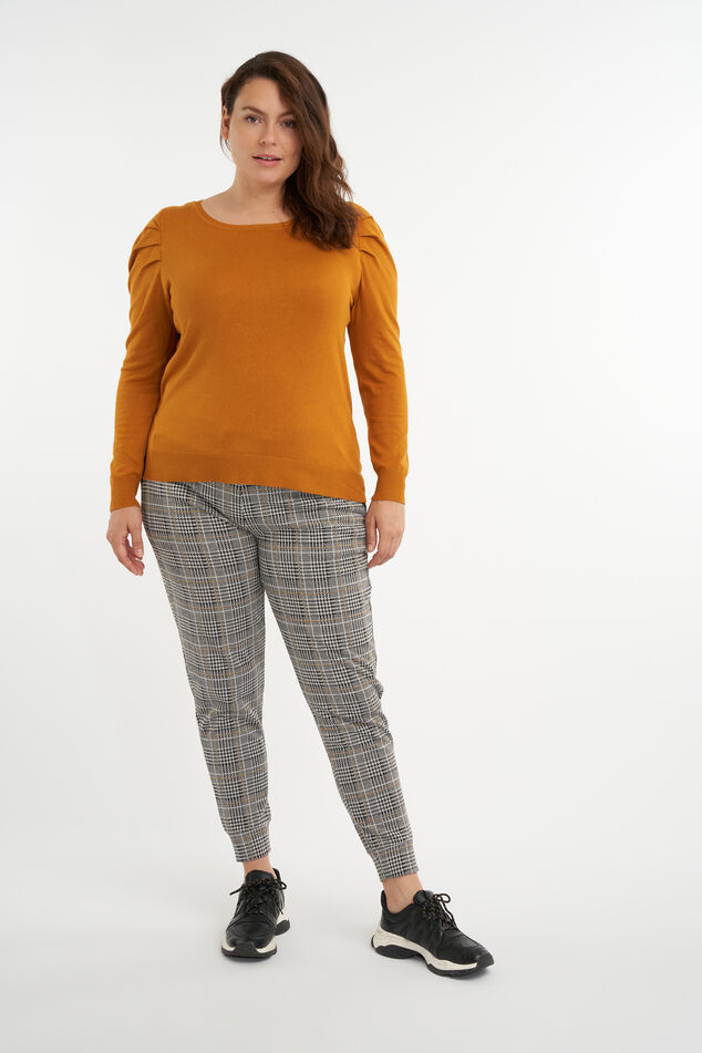 Pull en maille fine à manches bouffantes image number 6