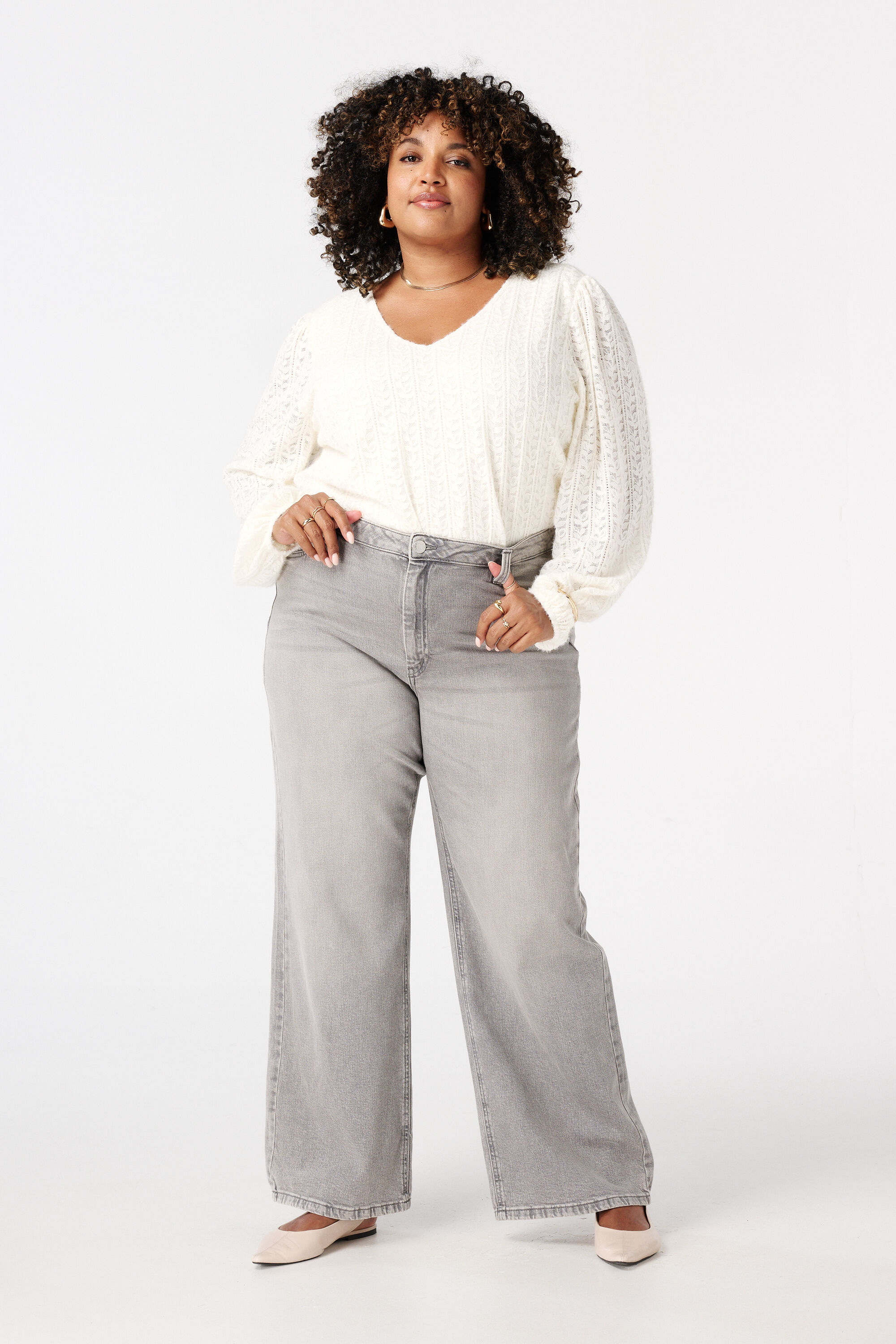 Top en dentelle image number 5