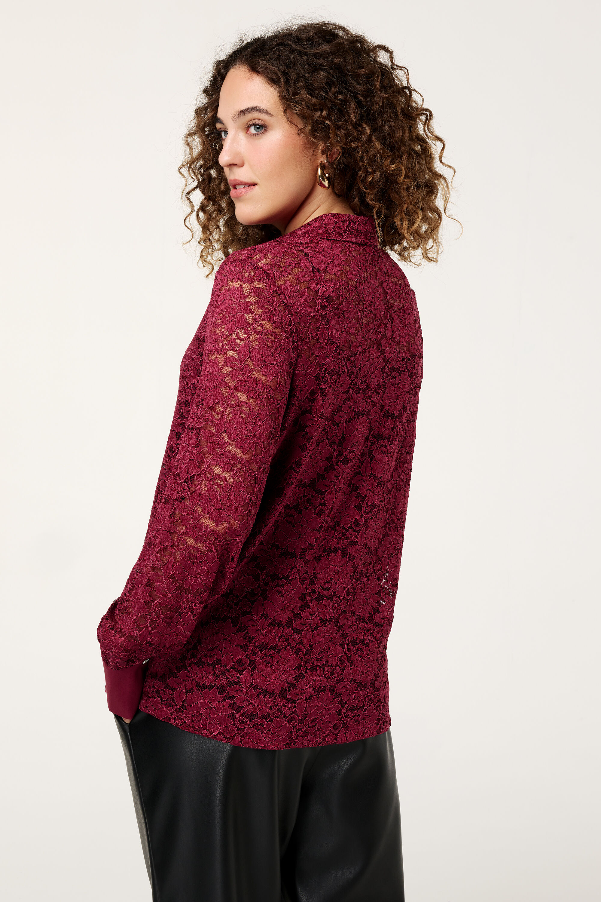 Chemisier en dentelle image number 3