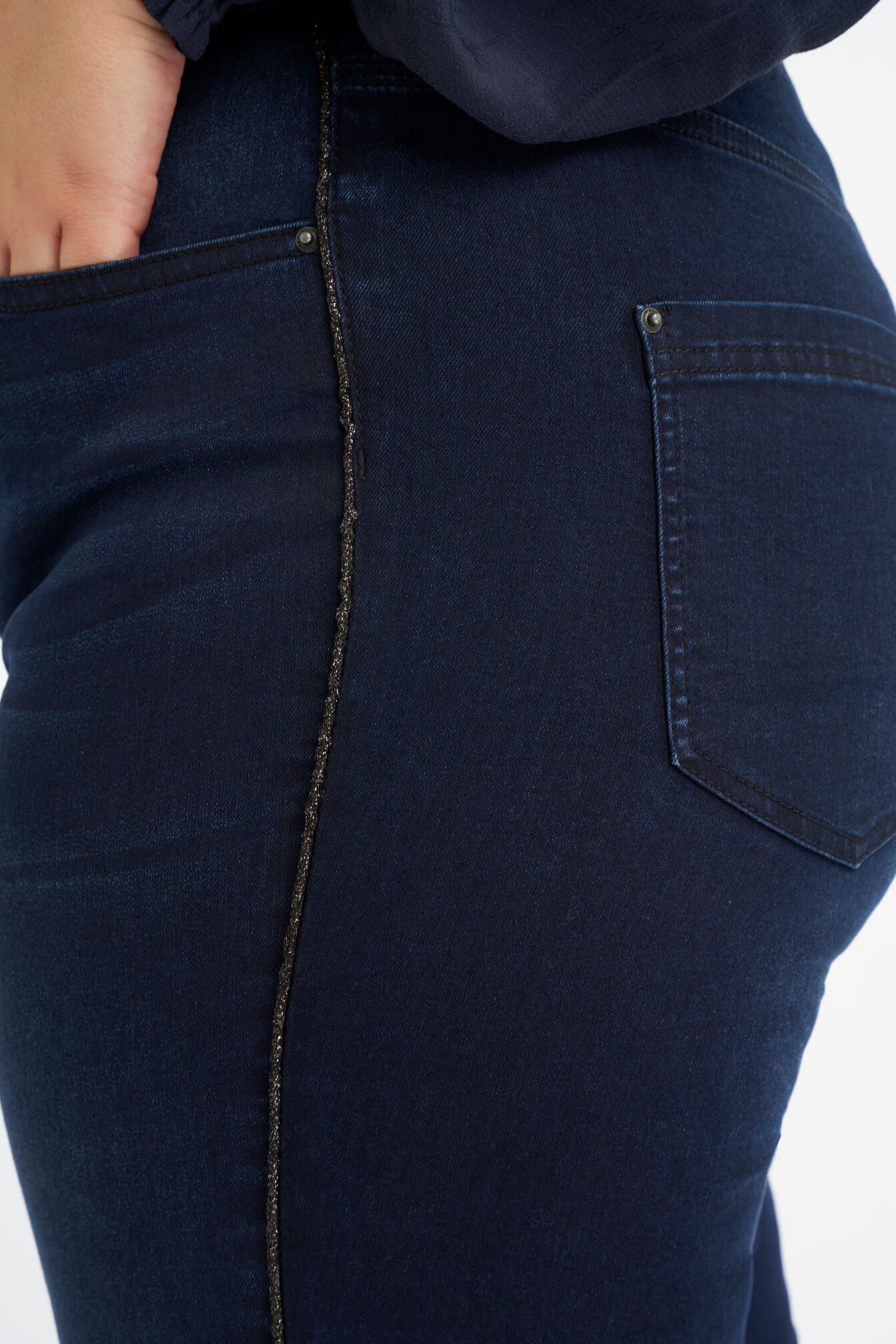 Jean &agrave; rayures scintillantes image number 5