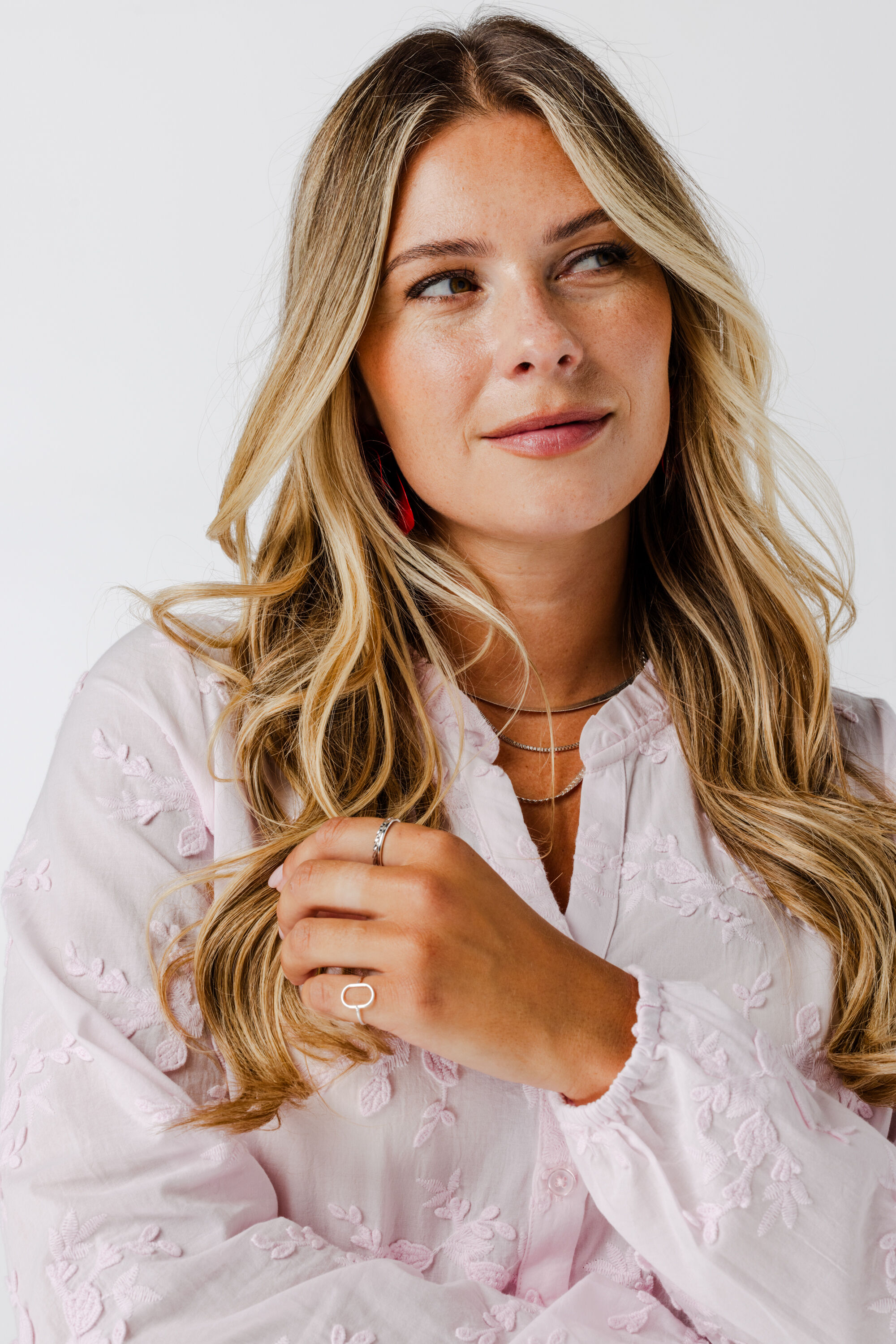 Blouse avec d&eacute;tails brod&eacute;s image number 5