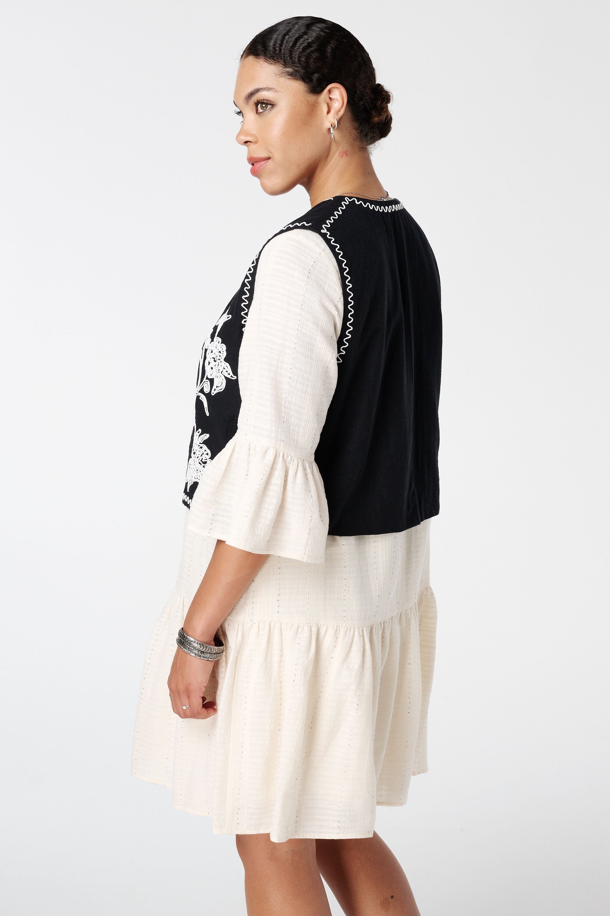 Gilet brod&eacute; image number 3