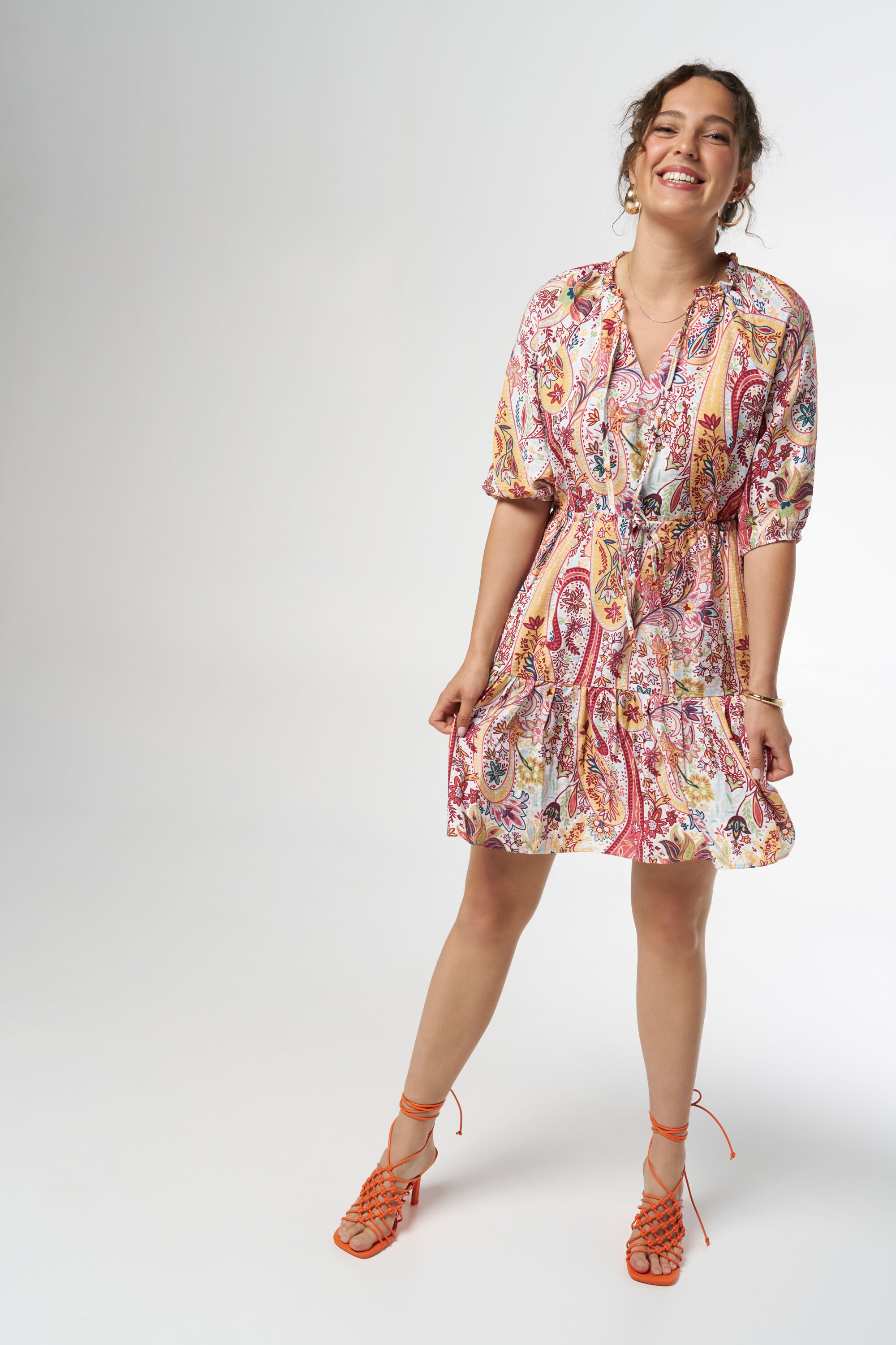 Robe sophistiqu&eacute;e image number 5