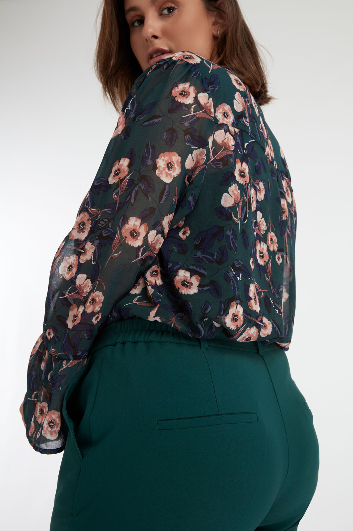 Pantalon court image number 4