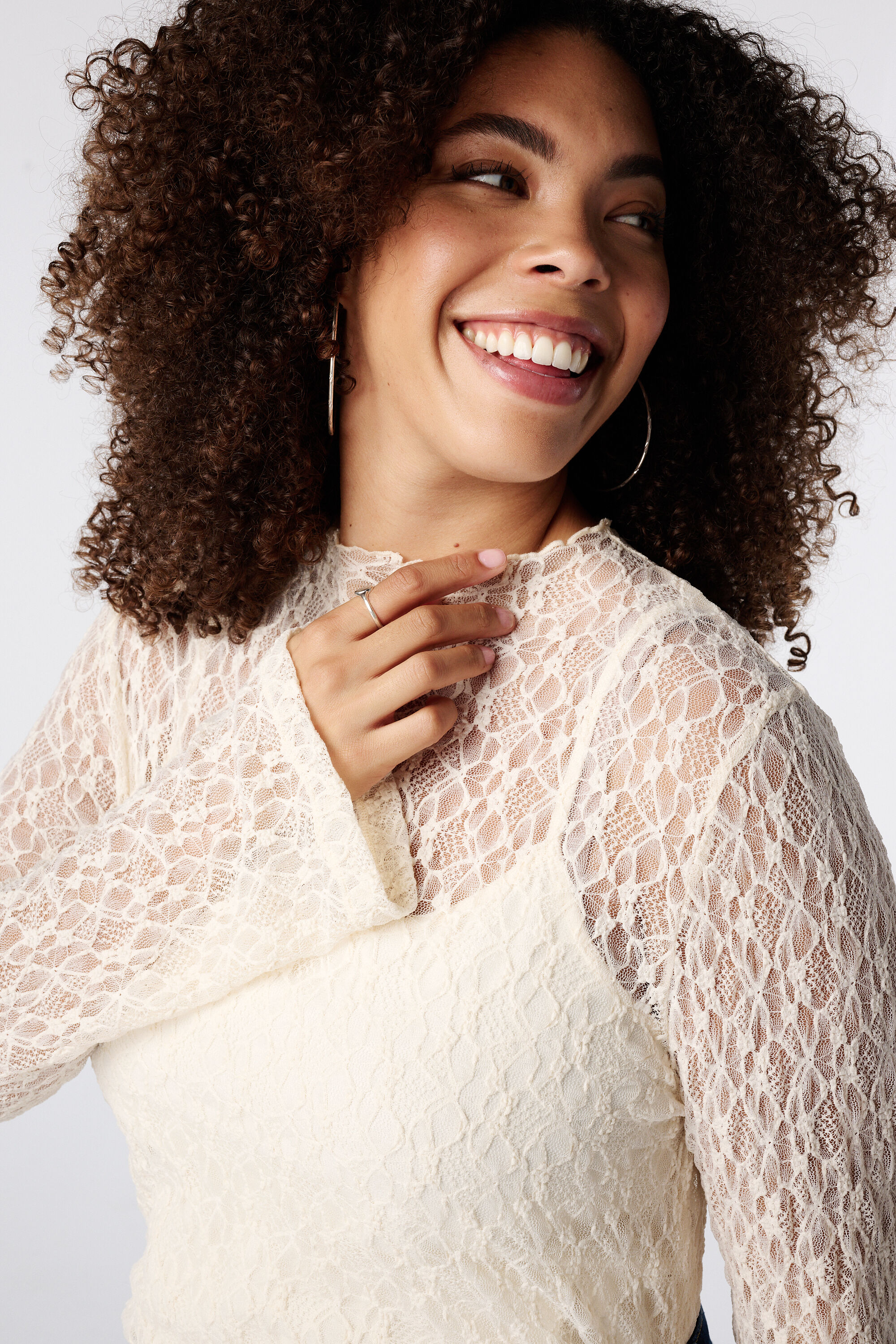 Top en dentelle image number 4