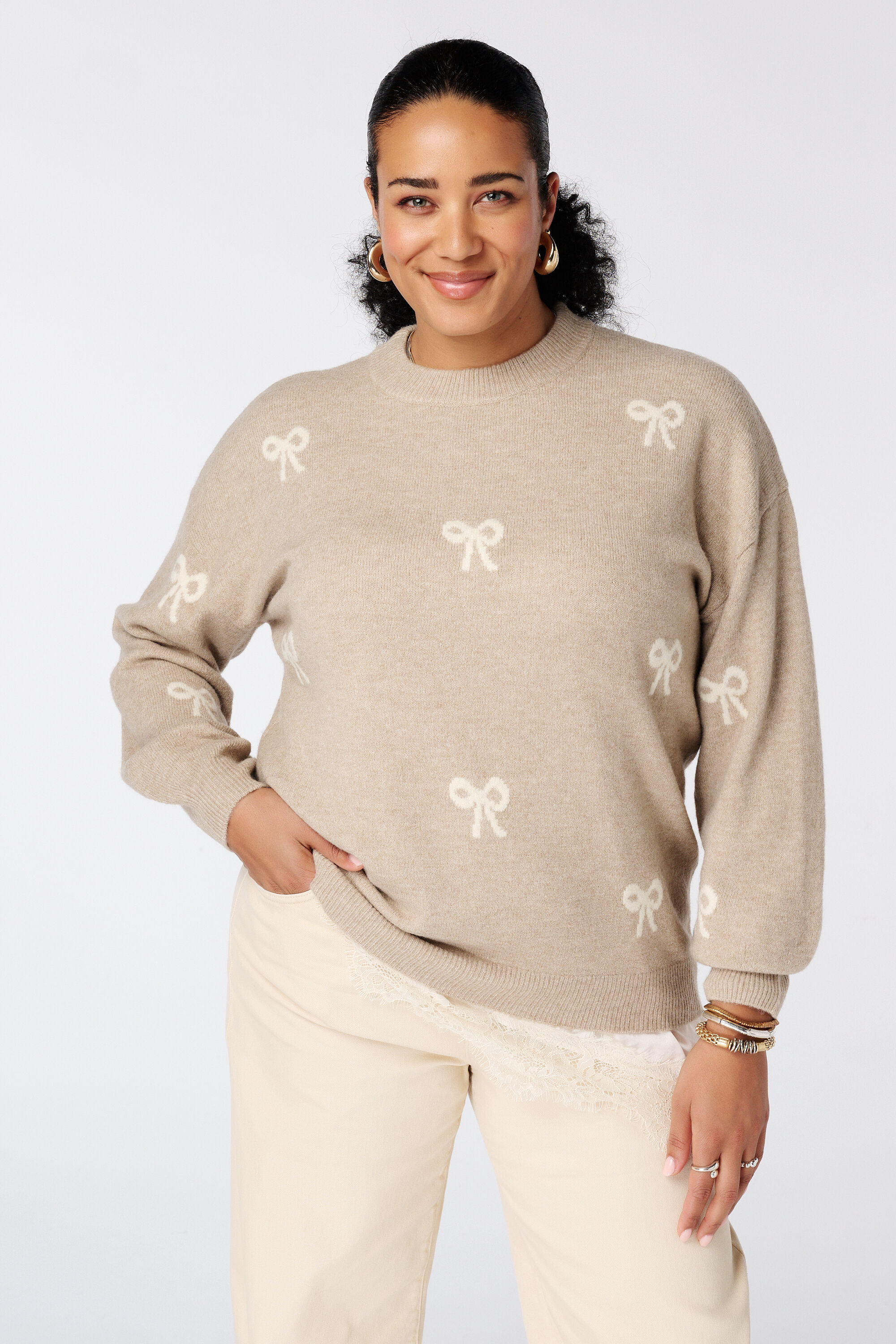Pull &agrave; motif n&oelig;uds image number 0