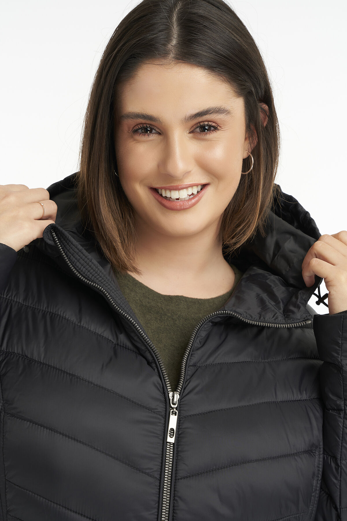 Veste matelass&eacute;e &agrave; capuche  image number 4