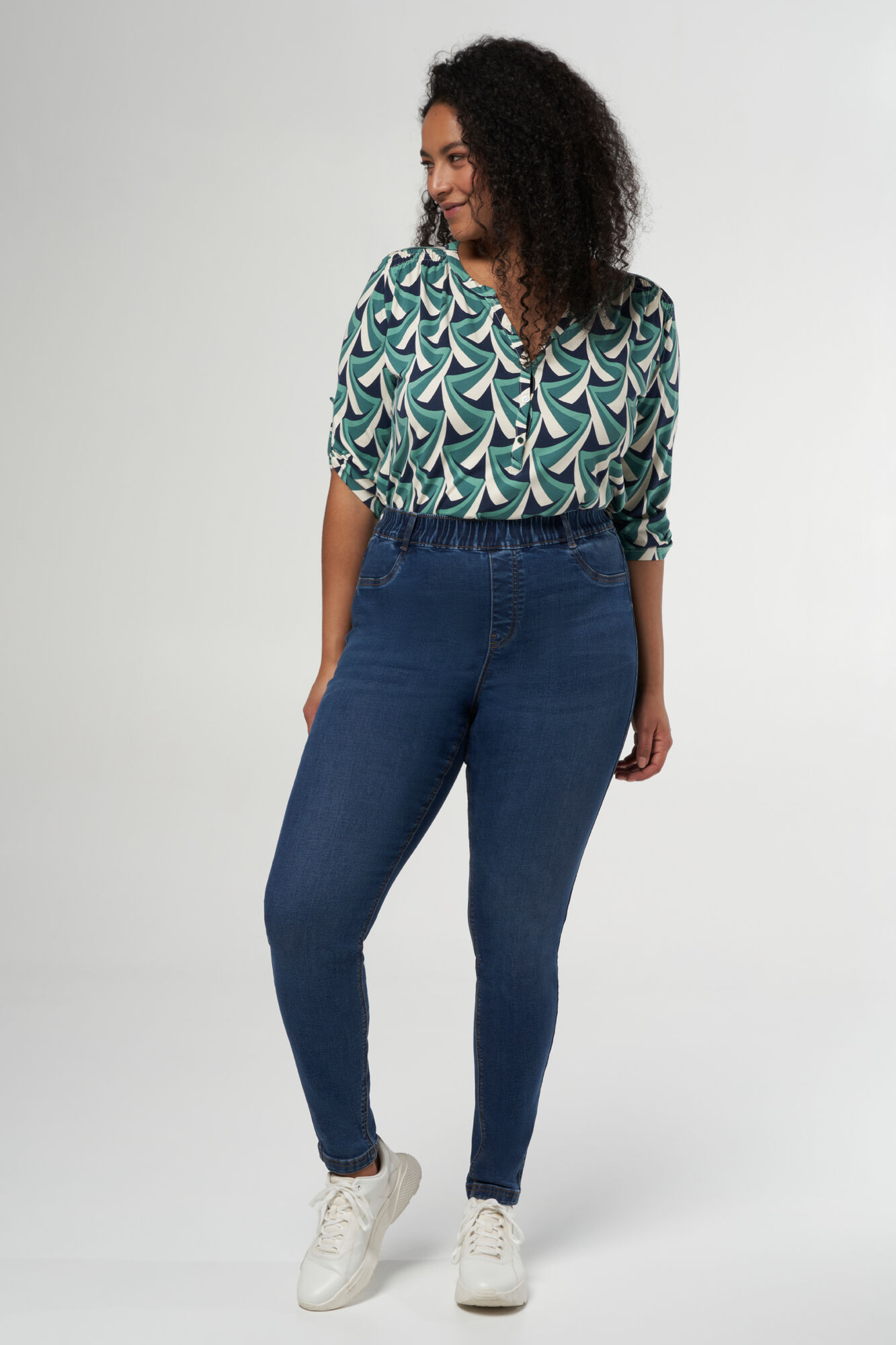 Treggings avec un look denim image number 6