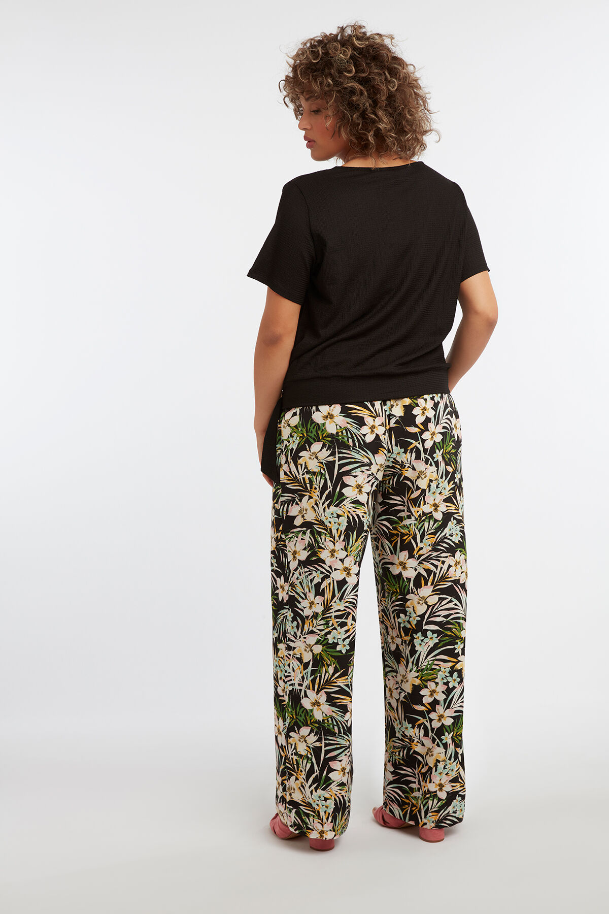 Haut cache-coeur avec boucle image number 4