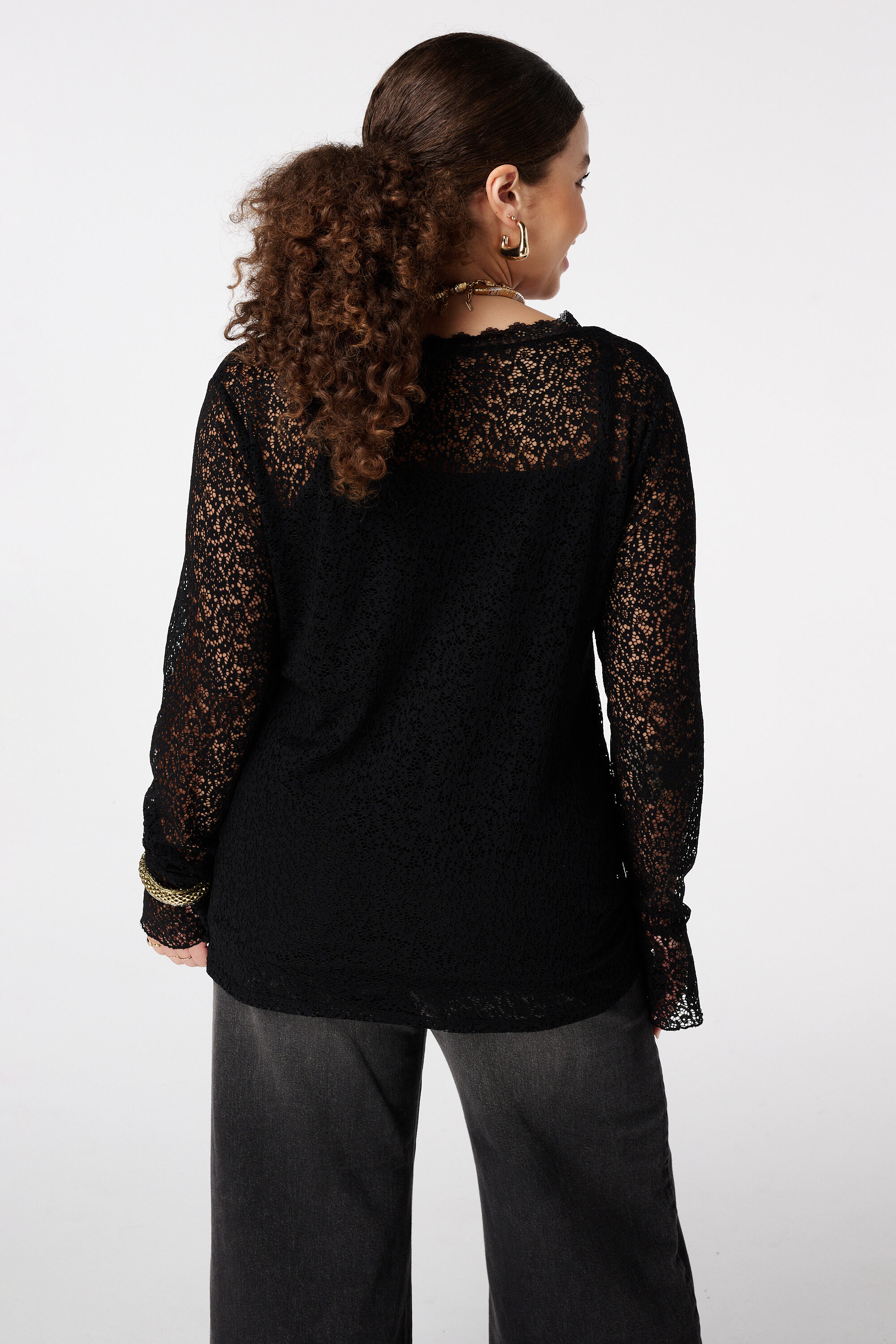 Haut en dentelle avec manches trompette image number 3