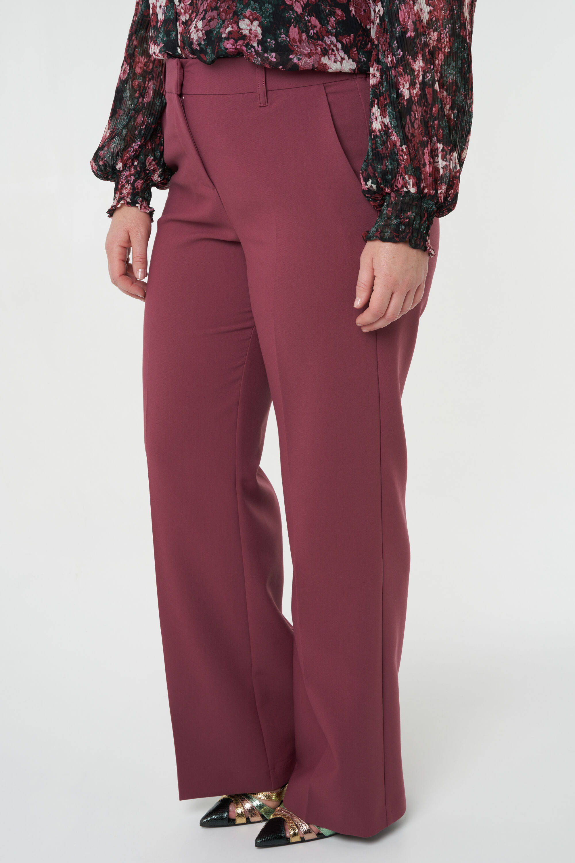 Pantalon droit image number 6