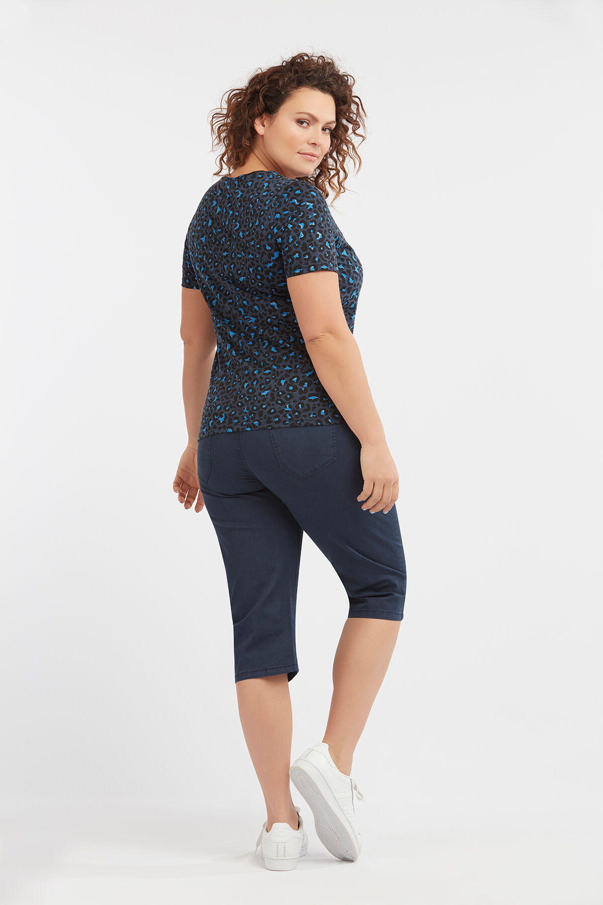 Pantacourt en coton image number 6