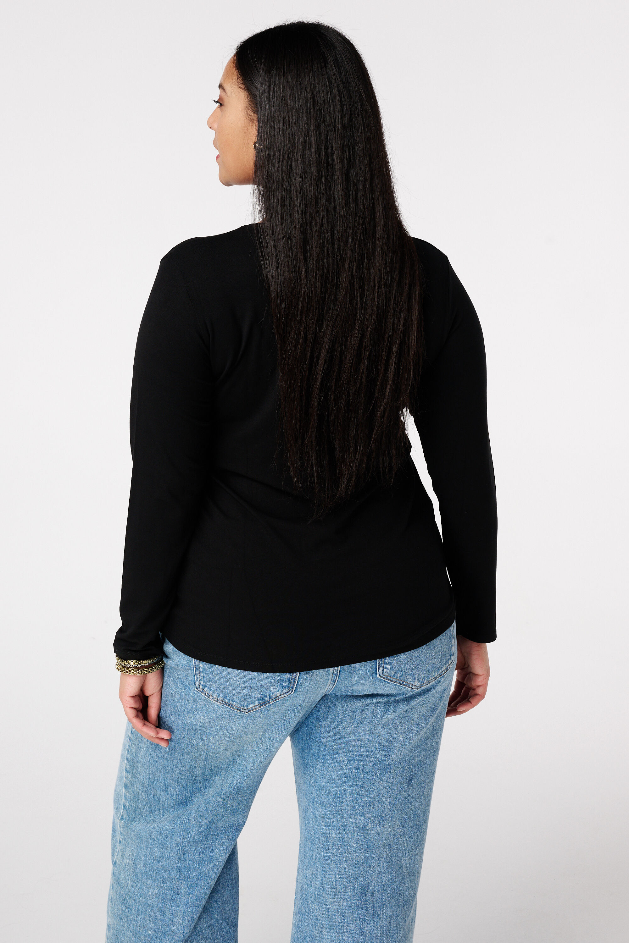 Haut &agrave; manches longues et col rond image number 3