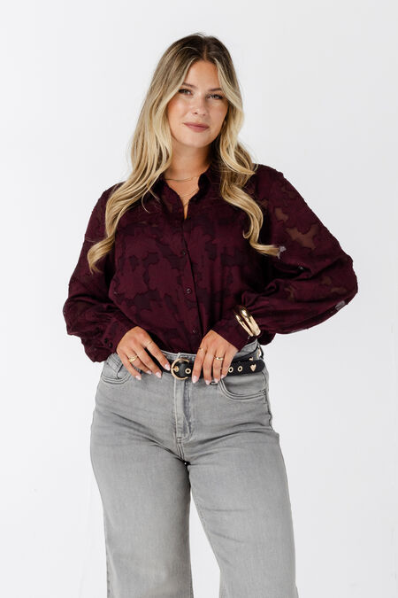 Blouse avec détails brodés Blouse avec détails brodés