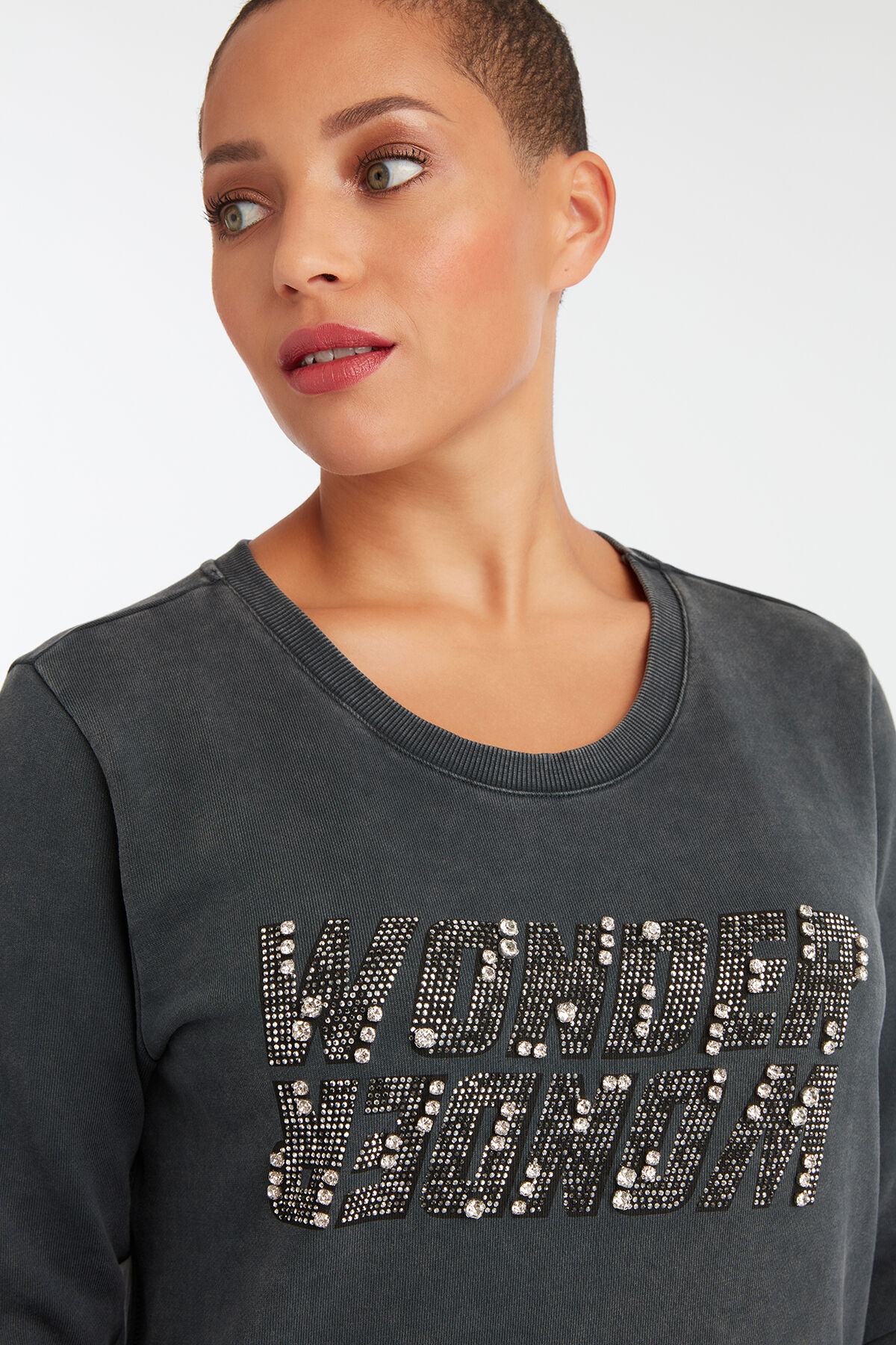 Robe pull image number 3