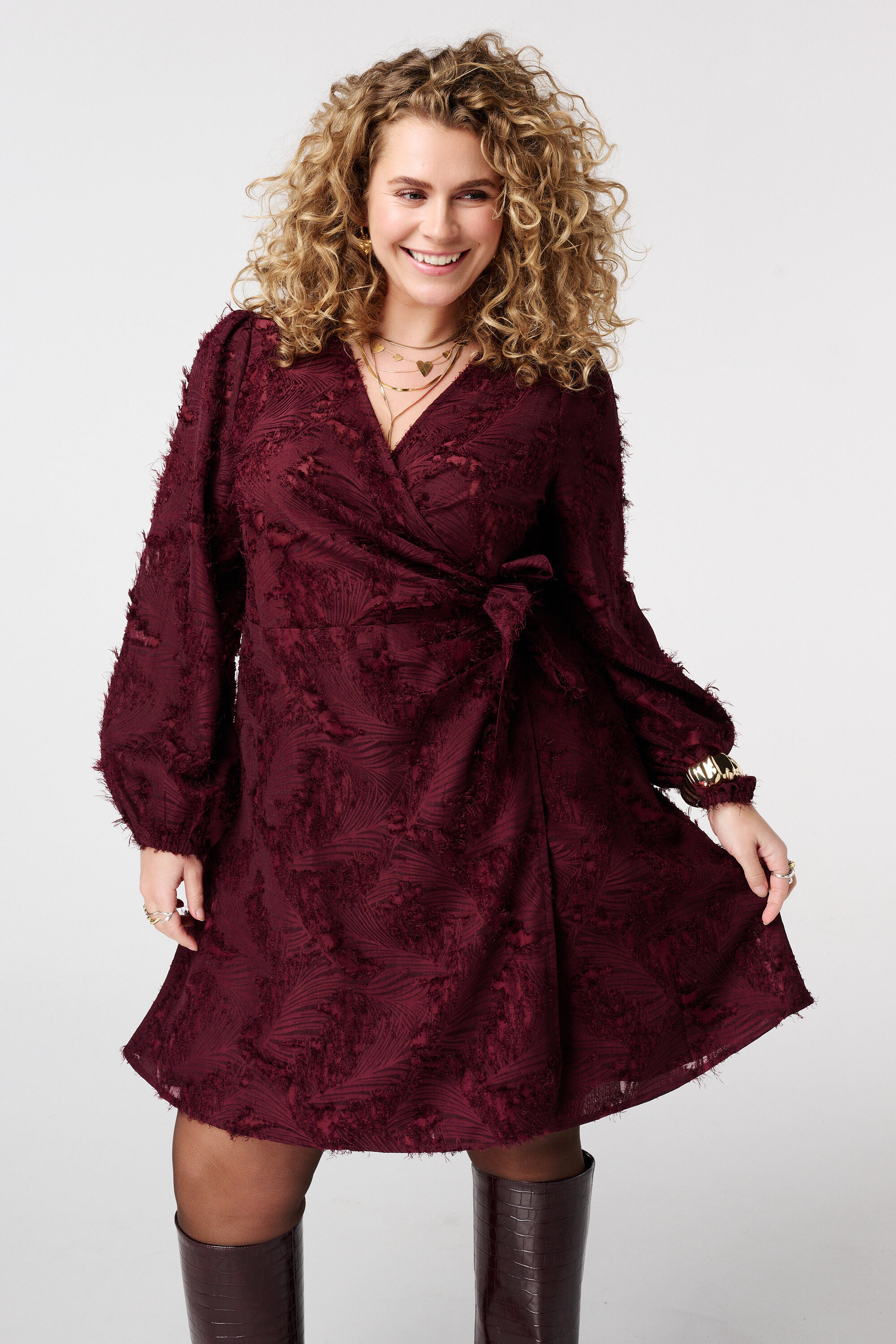 Robe &agrave; effet portefeuille et dentelle structur&eacute;e image number 5