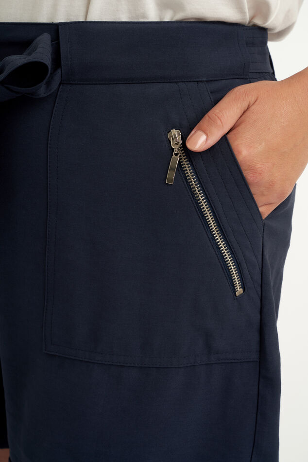 Short à fermeture éclair  image number 6