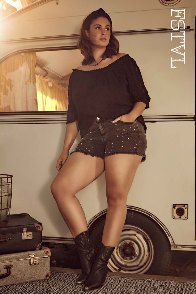 Short en denim avec clous image number 0