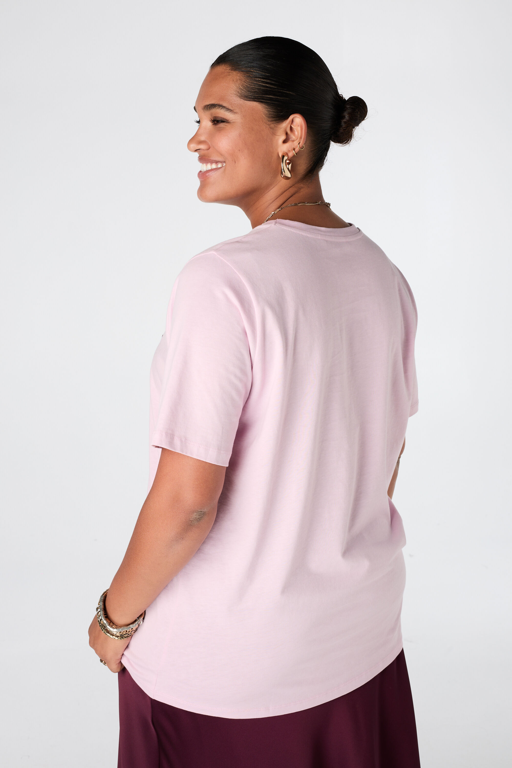 T shirt avec illustration en dentelle image number 3