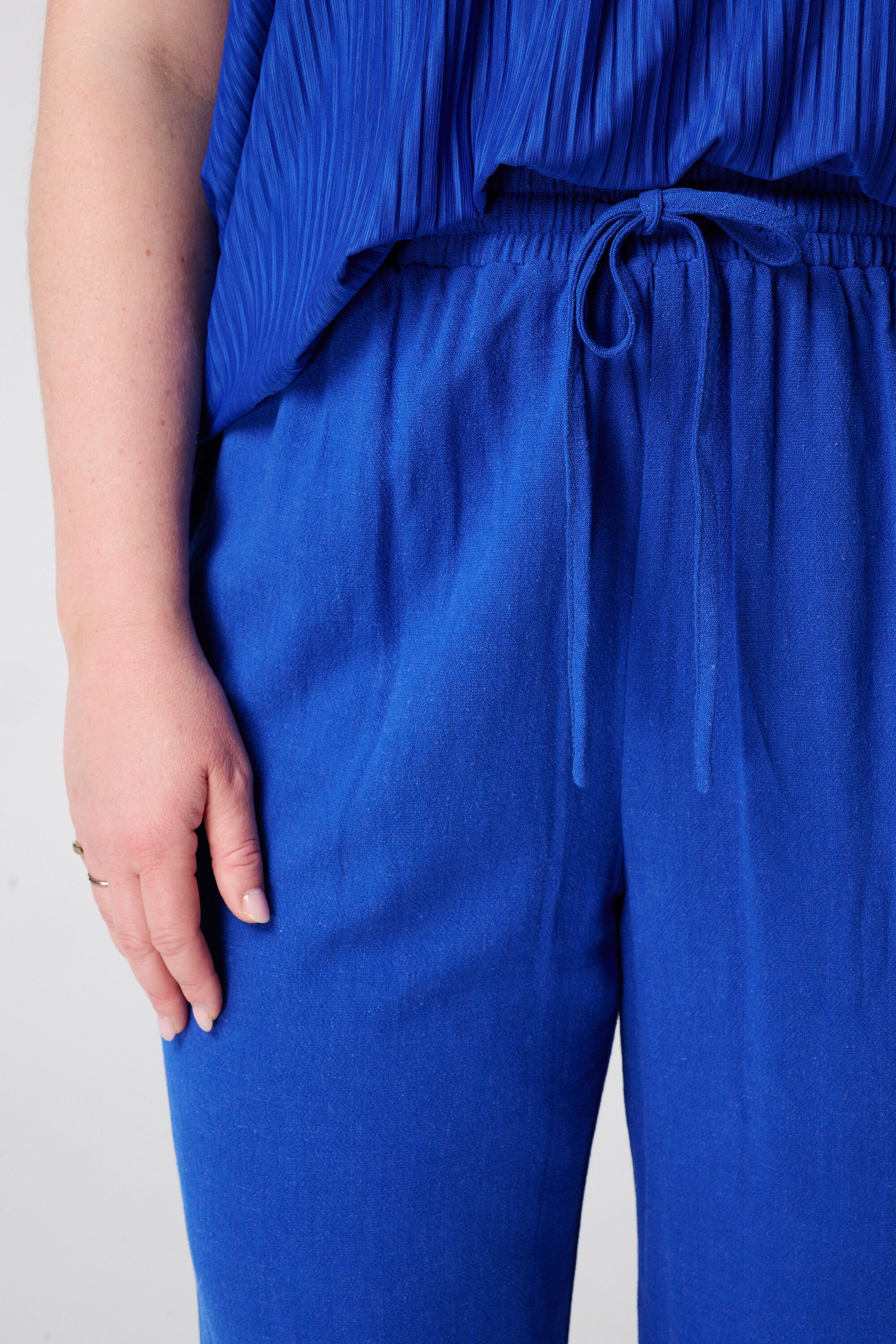 Pantalon en lin image number 4