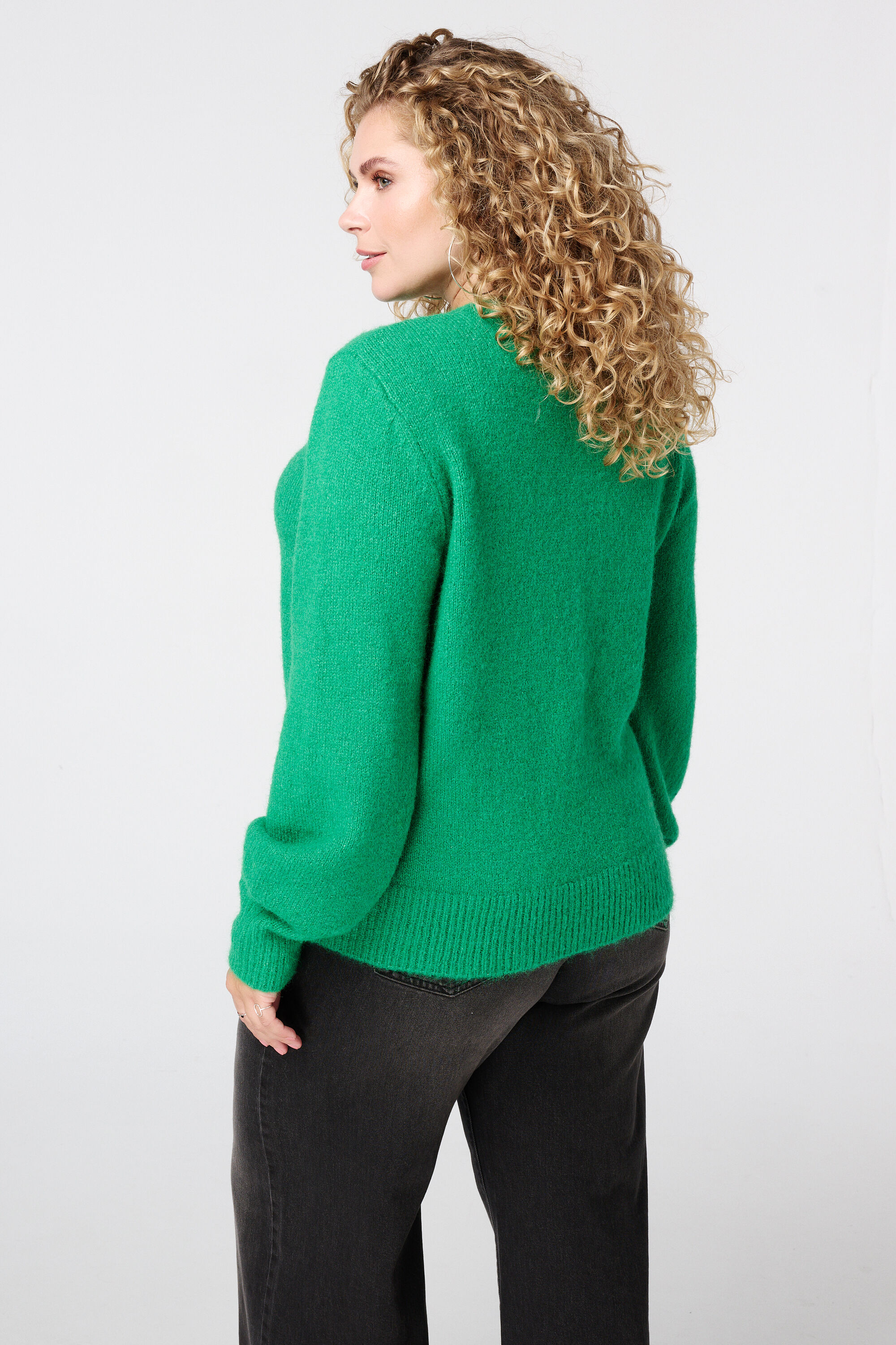 Cardigan en maille fine avec fermeture &agrave; boutons image number 3