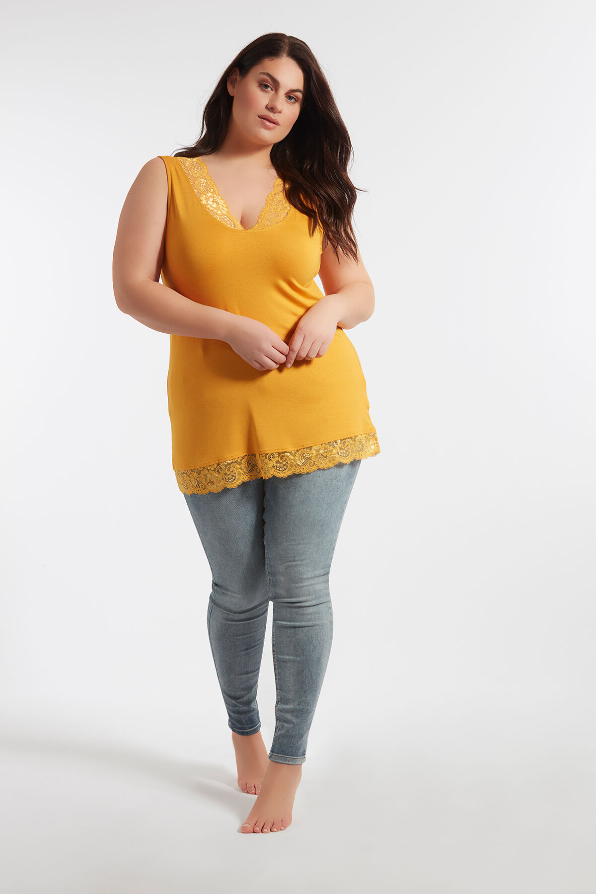 Top sans manches en dentelle image number 3