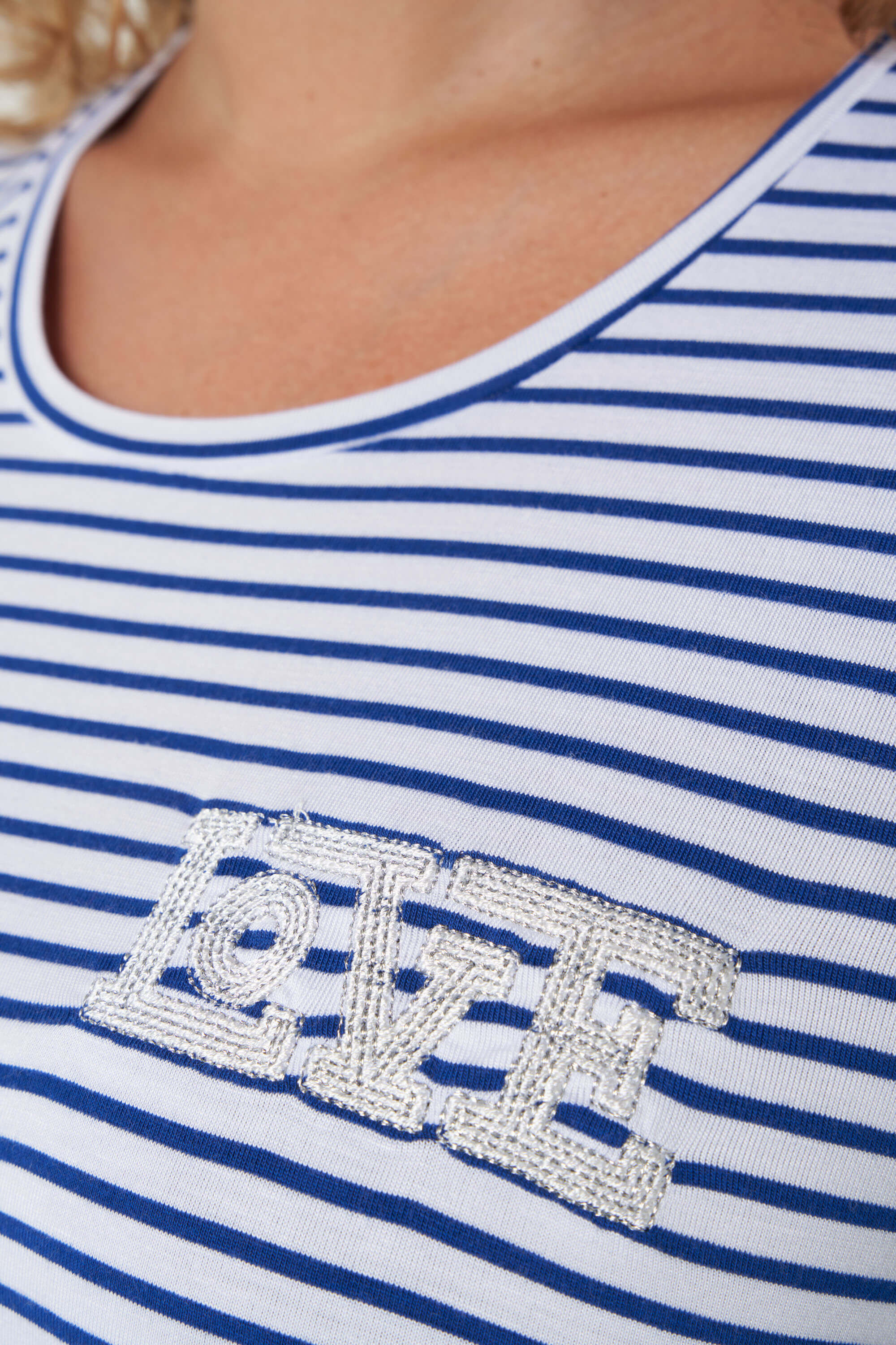 T-shirt ray&eacute; &agrave; imprim&eacute; image number 5