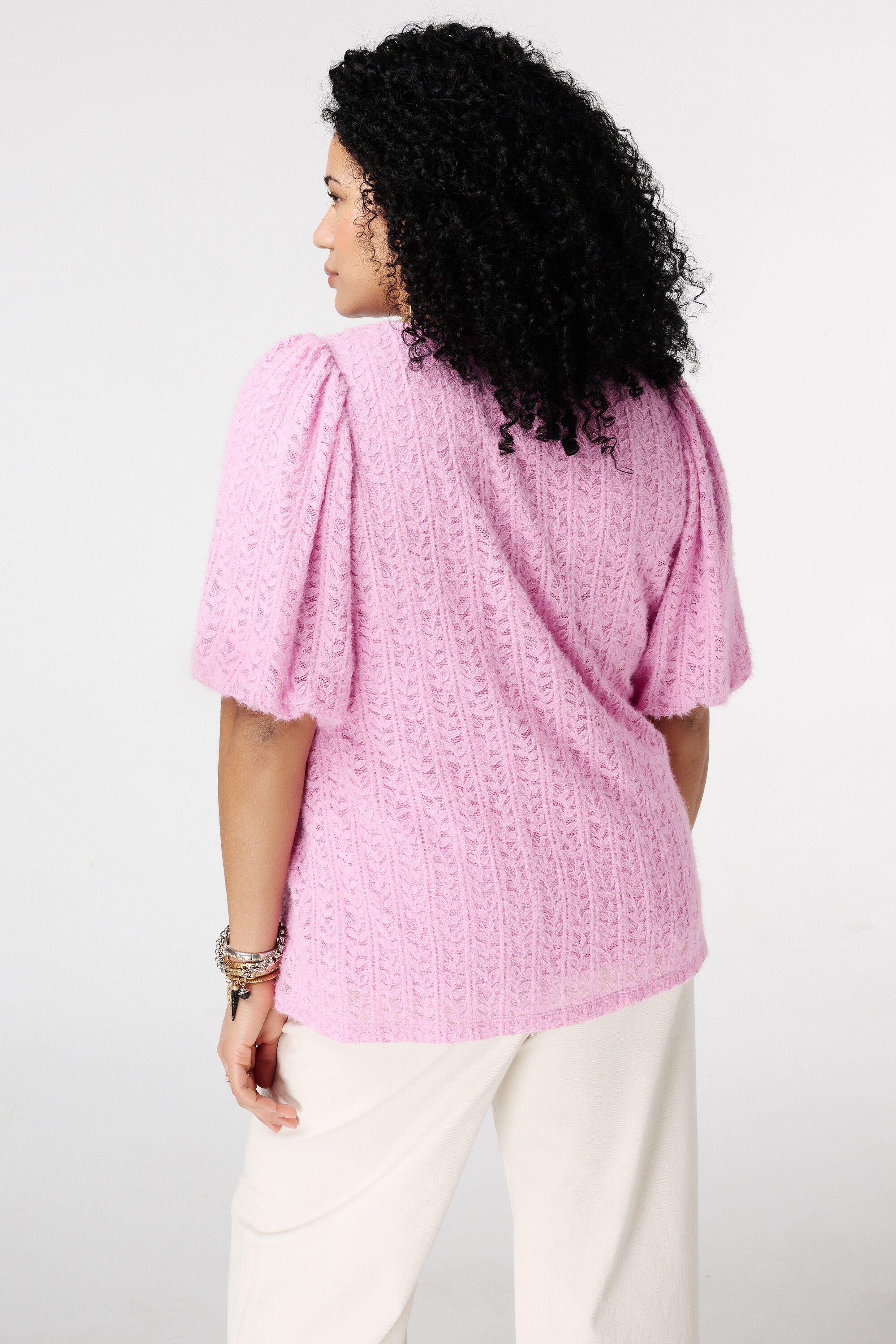 Top en dentelle avec manches bouffantes image number 3