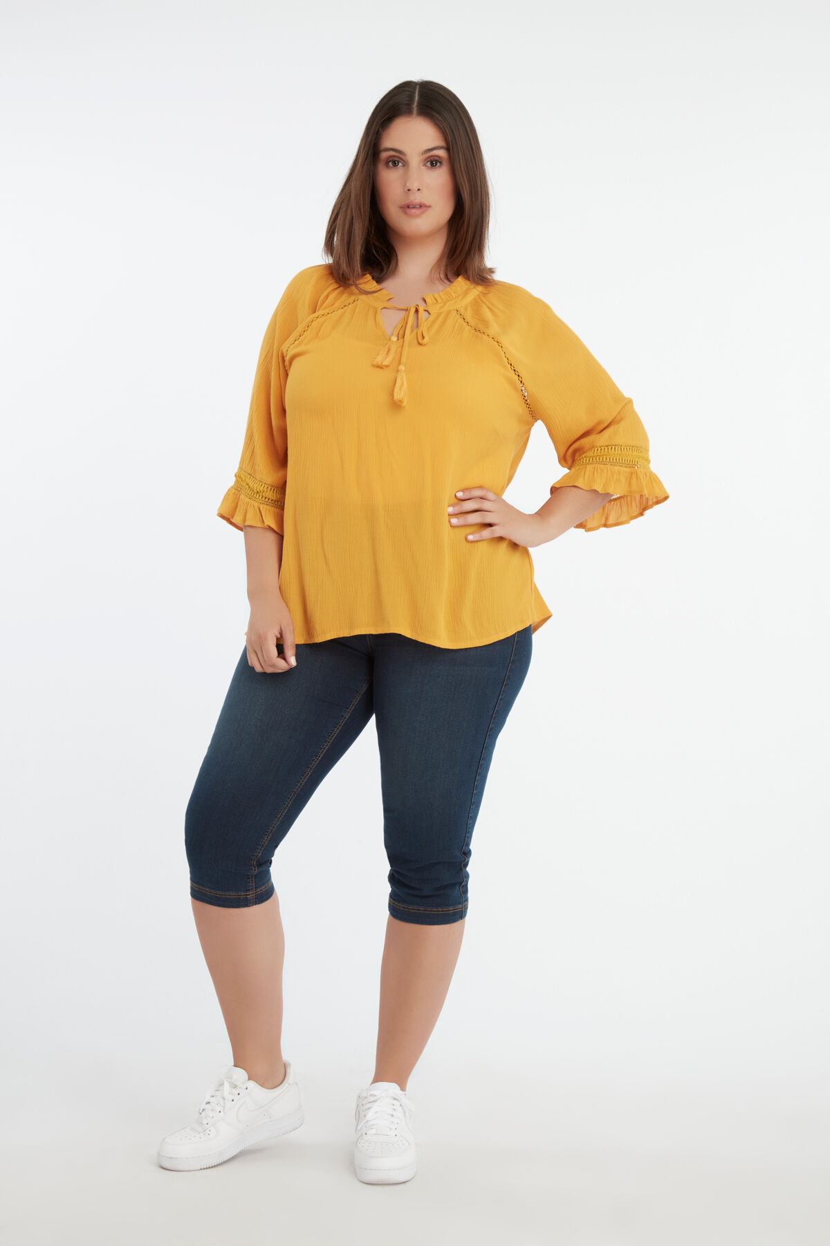 Chemisier avec d&eacute;tails ajour&eacute;s image number 5